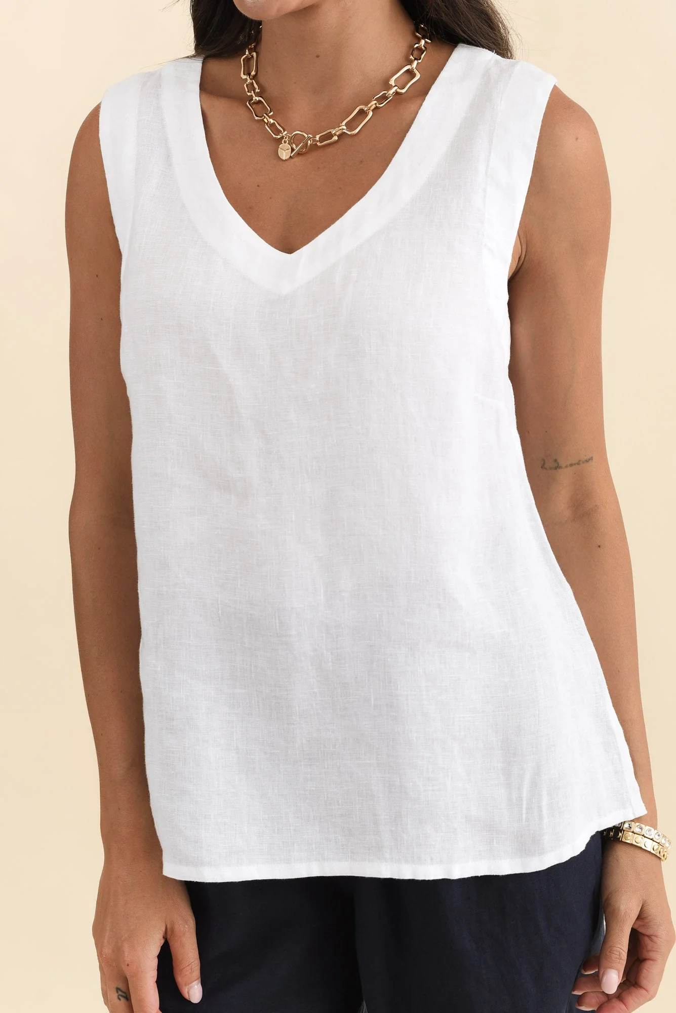 Inez White Linen Tank - Image 5