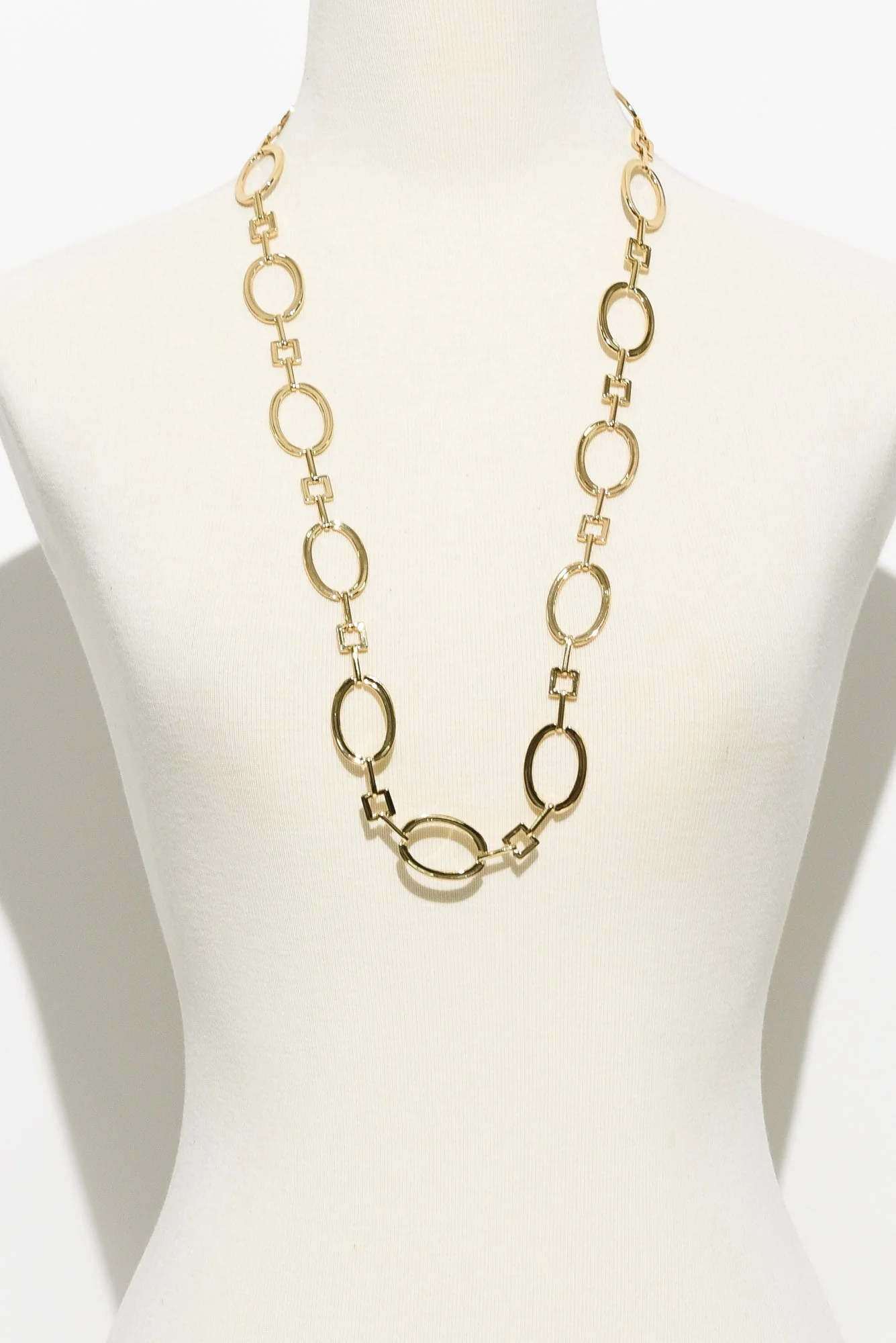 Isla Gold Oval Link Necklace - Image 2