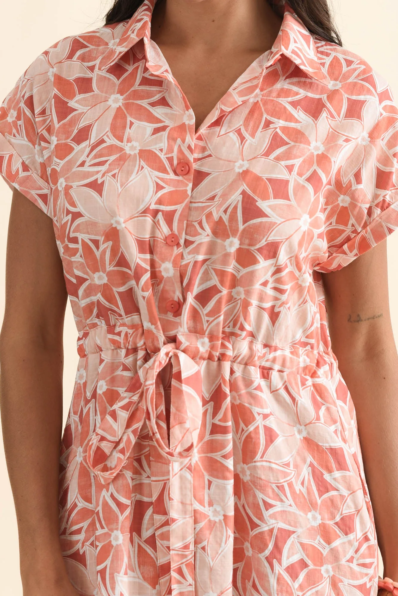 Jacqueline Red Flower Tie Dress - Image 5