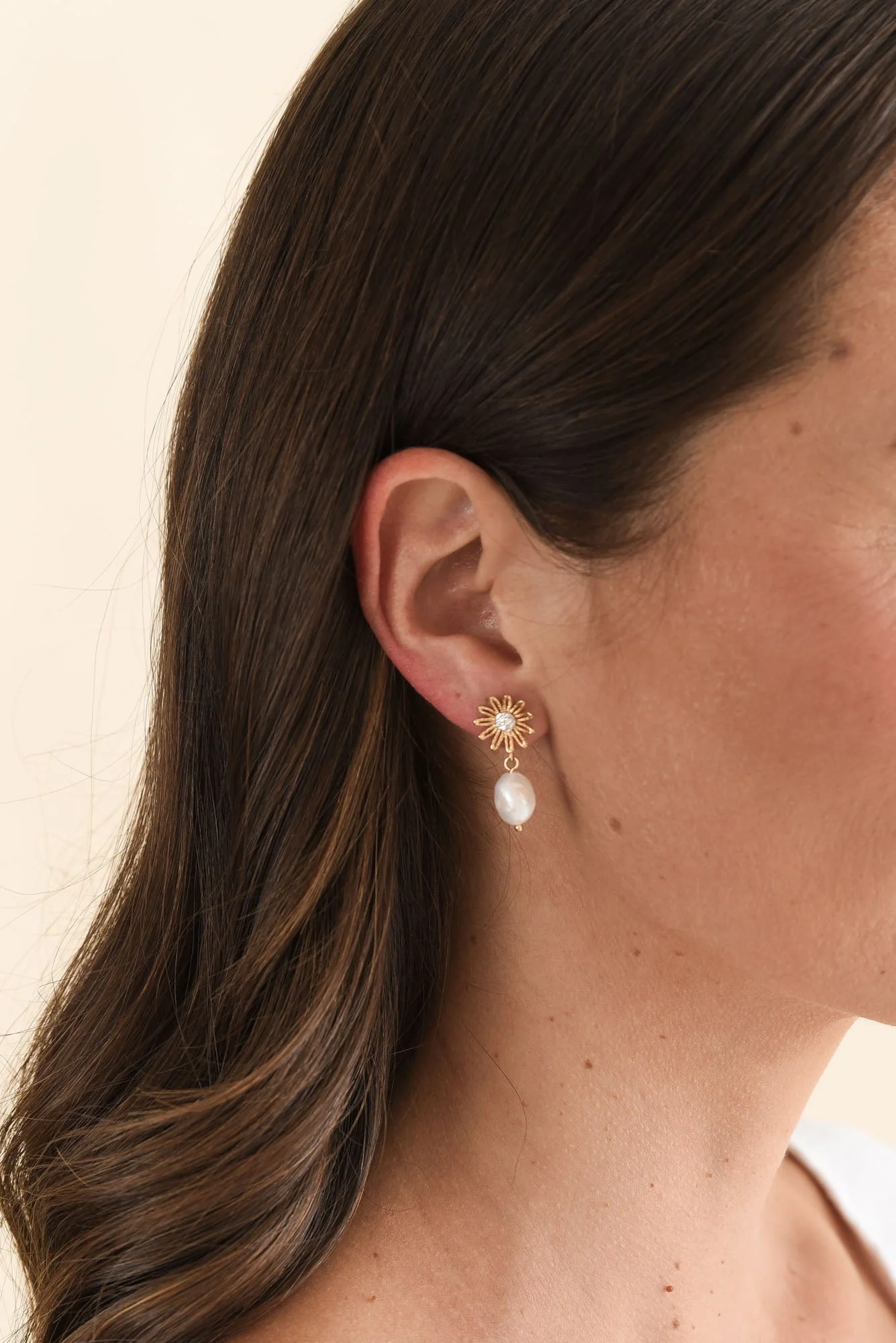 Jamaica Gold Flower Pearl Earrings - Image 2