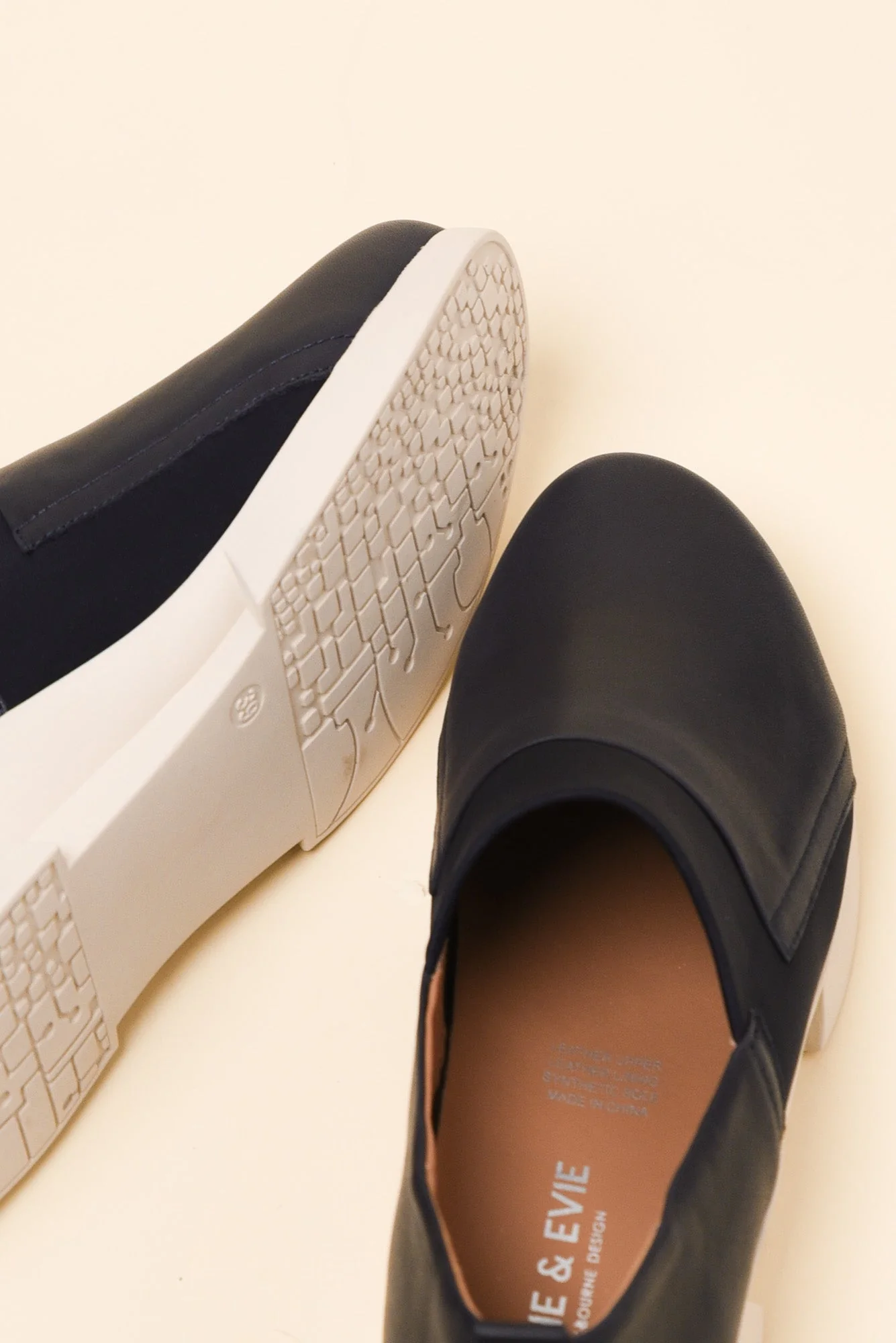 Jamaica Navy Leather Loafer - Image 3