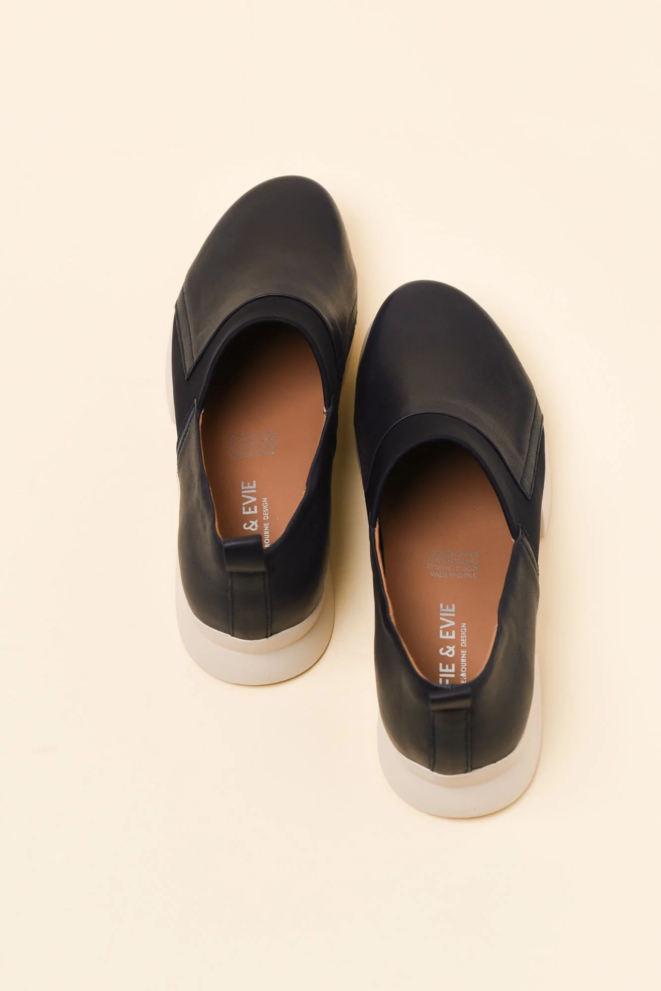 Jamaica Navy Leather Loafer - Image 4