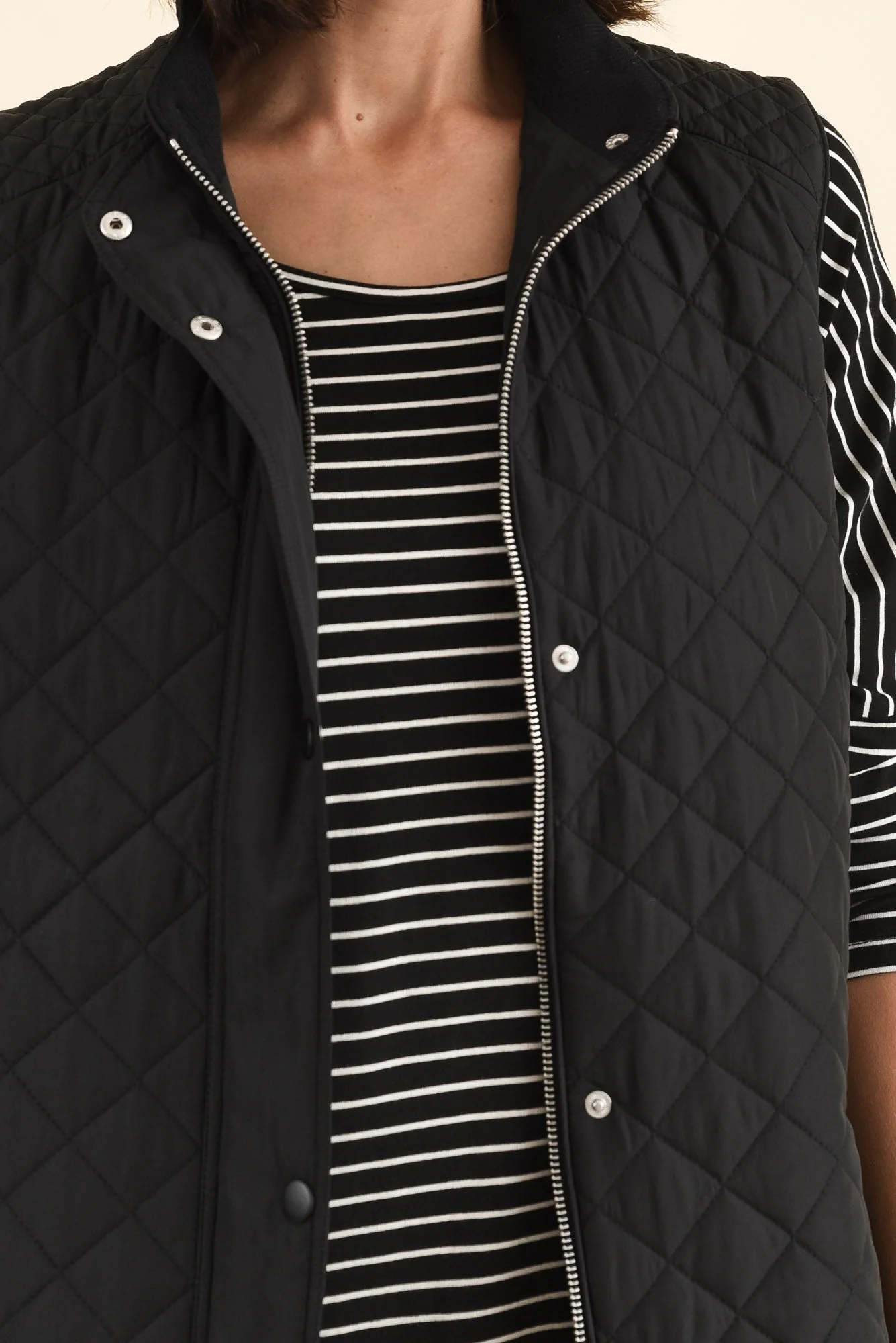 Joey Black Puffer Vest - Image 6