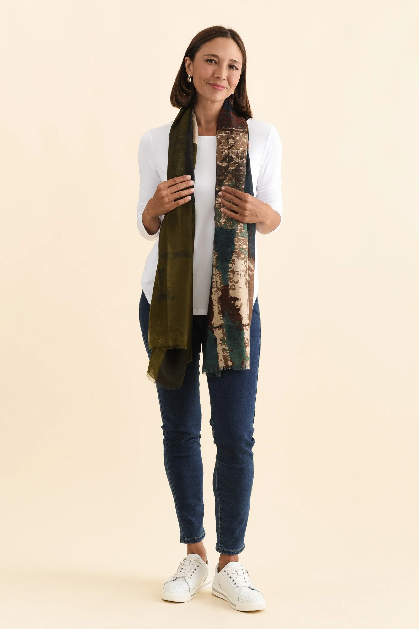 Kallo Green Abstract Scarf - Image 2