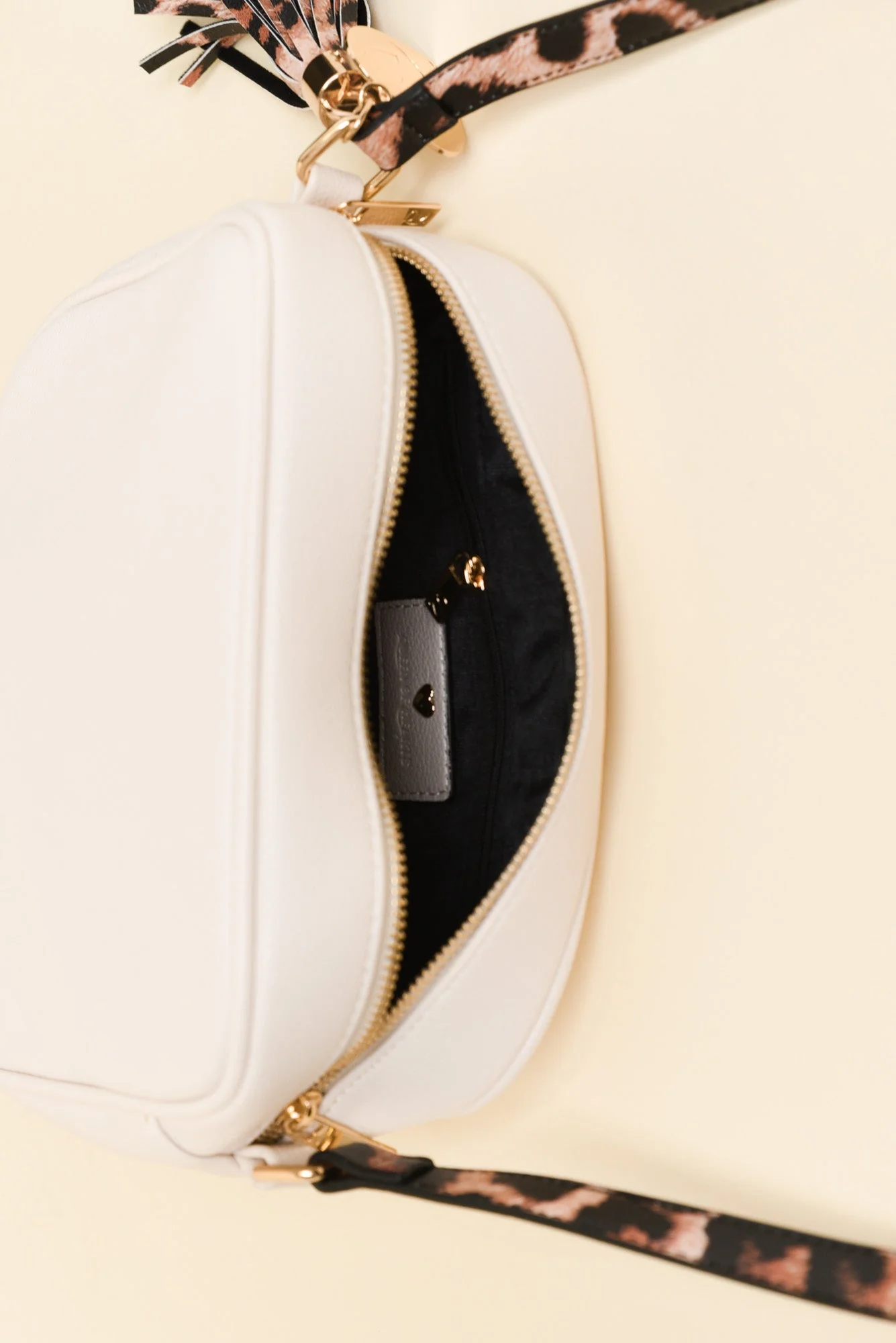 Katie Cream Trim Crossbody Bag - Image 3
