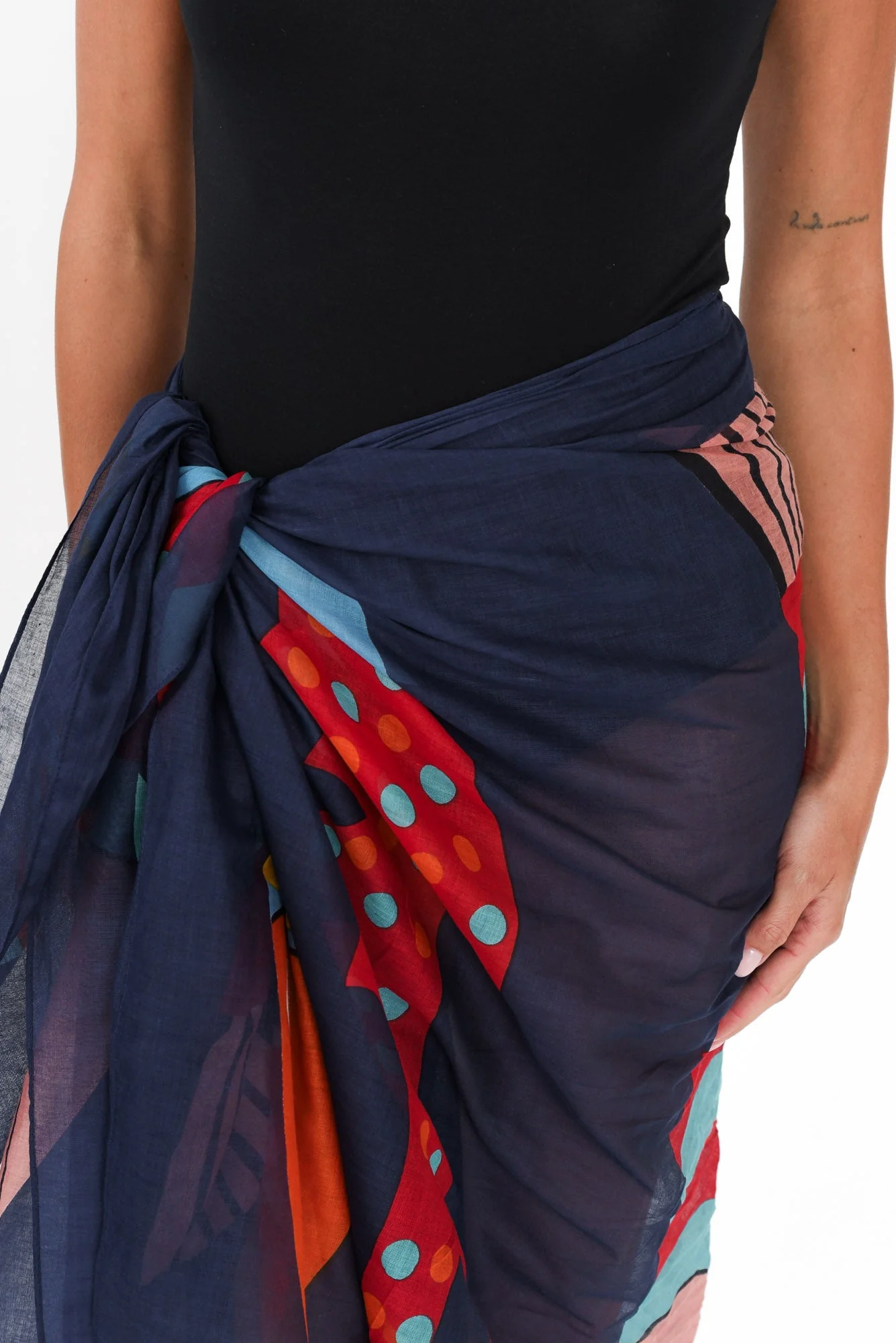 Keyla Navy Sea Sarong - Image 5