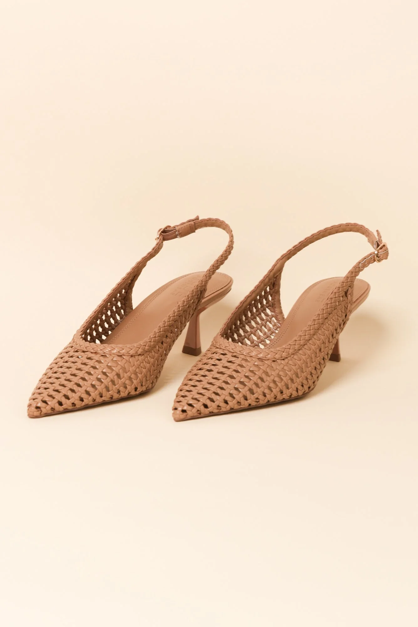 Koscuszkio Tan Leather Woven Heel - Image 3