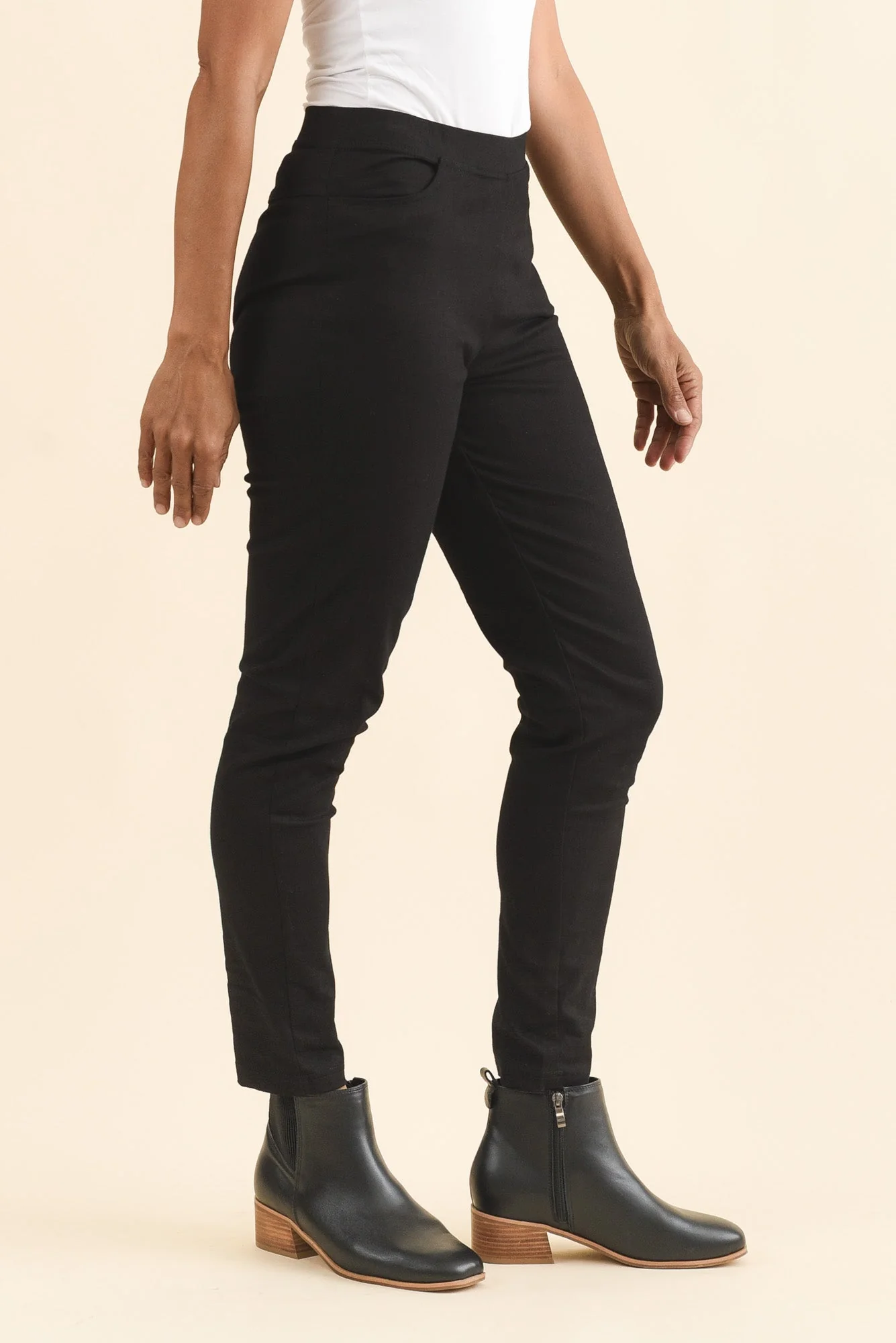 Laia Black Cotton Stretch Pants - Image 4