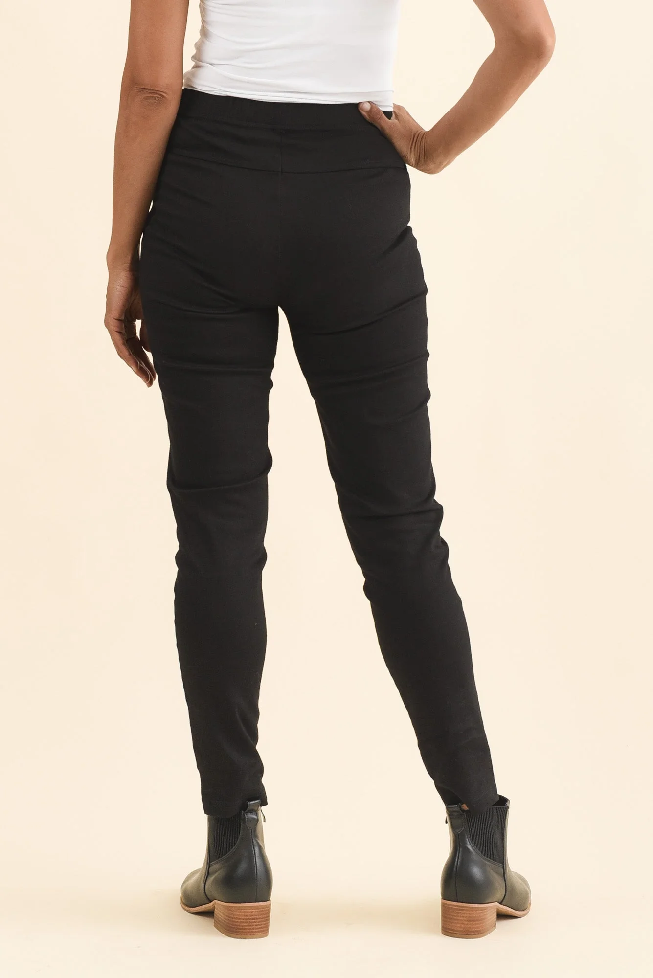 Laia Black Cotton Stretch Pants - Image 5