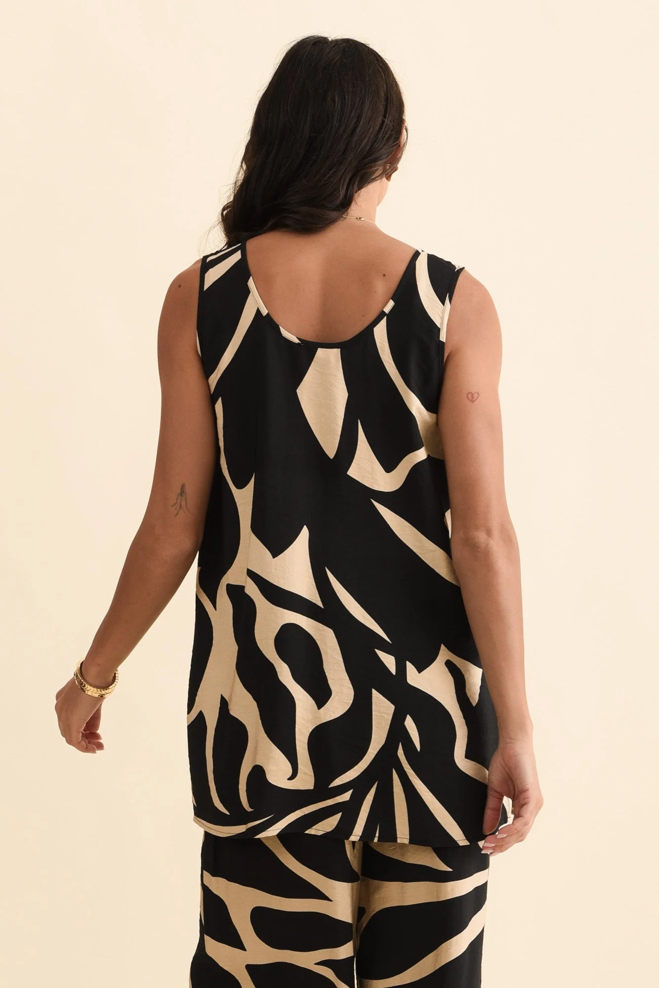 Lana Black Abstract Tunic Tank - Image 4