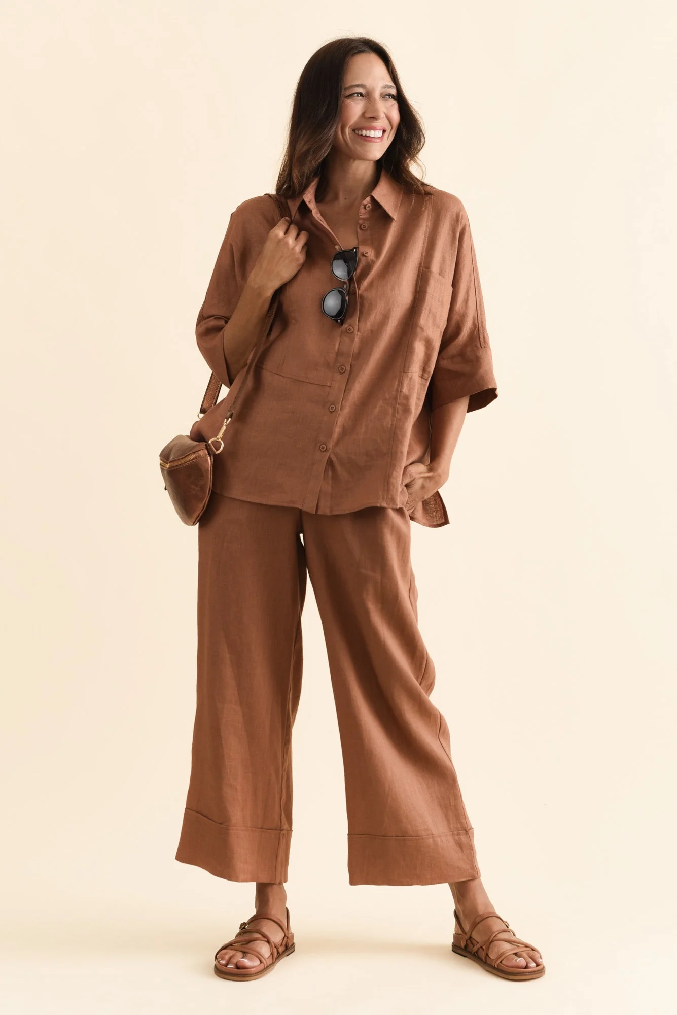 Landon Mocha Linen Short Sleeve Shirt - Image 2