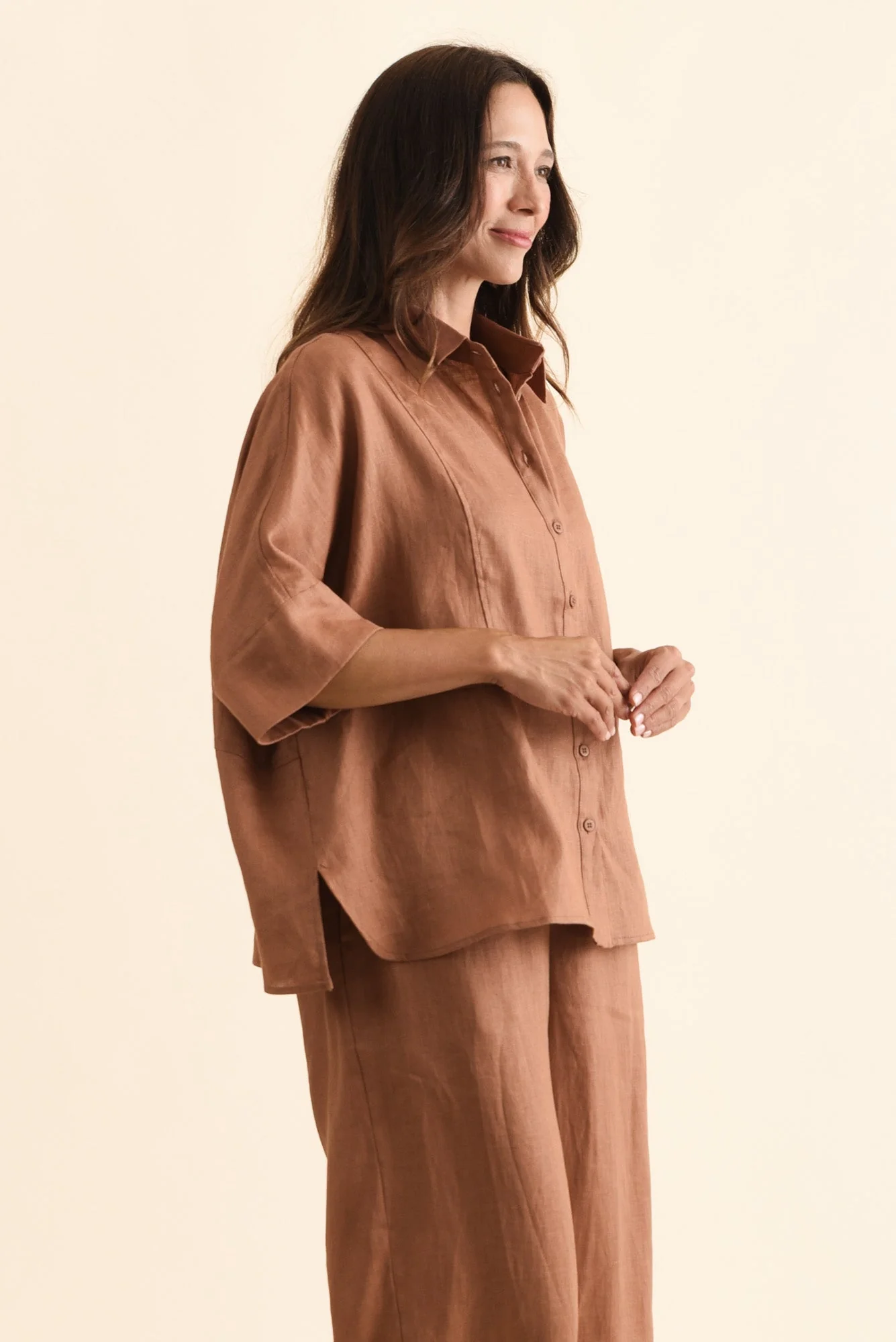 Landon Mocha Linen Short Sleeve Shirt - Image 3