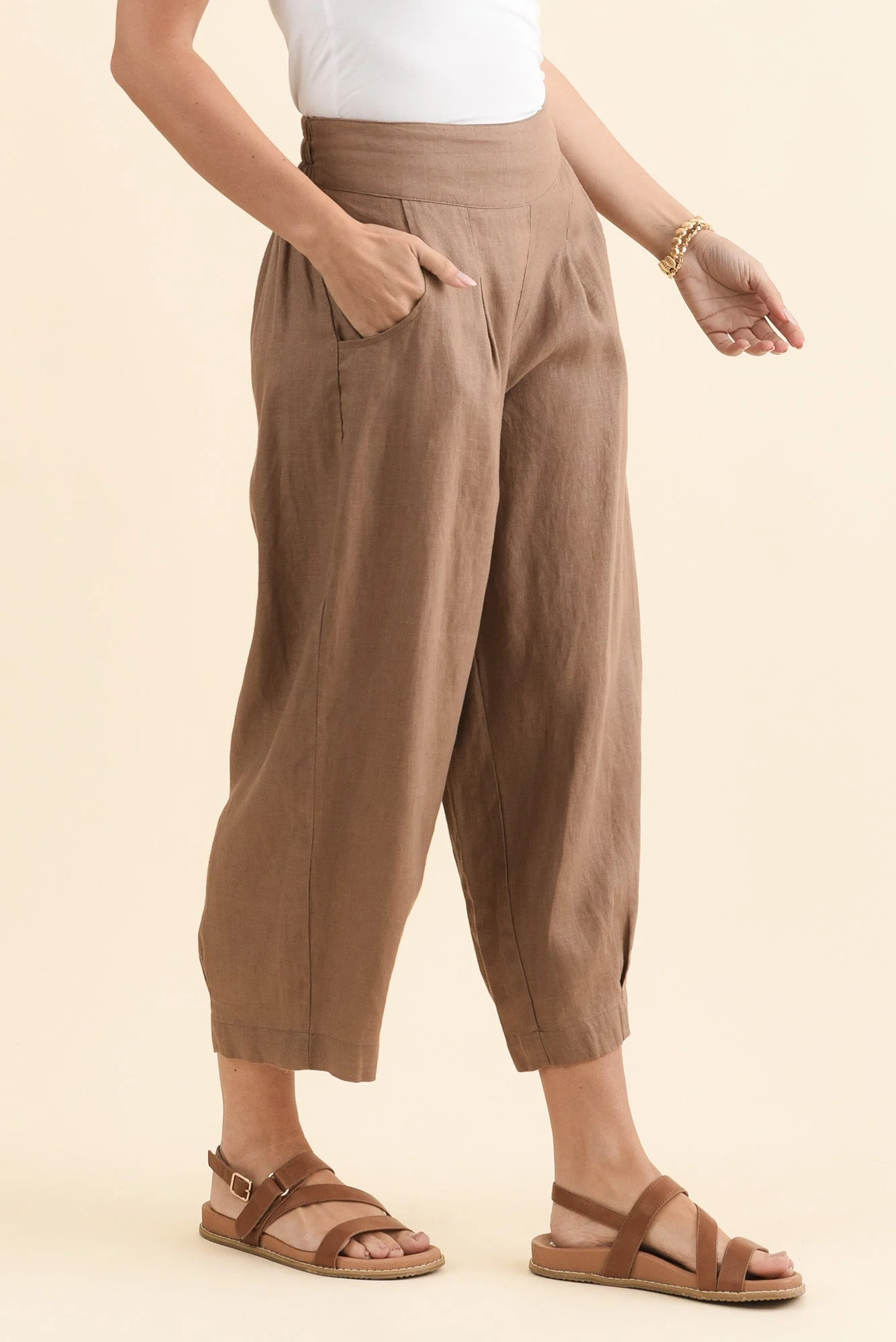 Lassie Mocha Linen Barrel Pants - Image 3