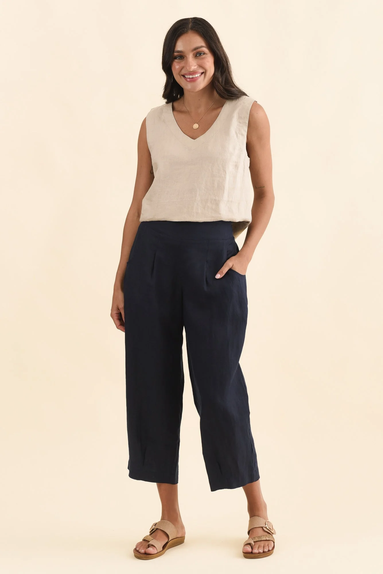 Lassie Navy Linen Barrel Pants - Image 2