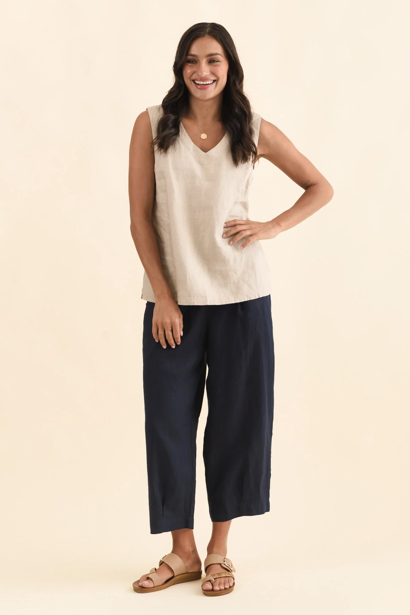 Lassie Navy Linen Barrel Pants - Image 6