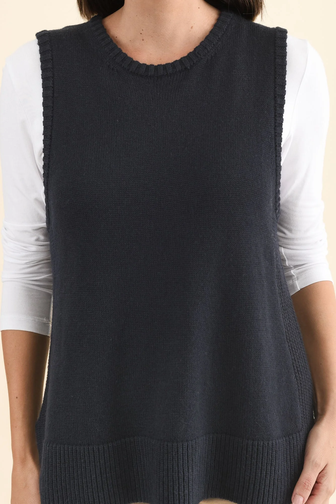 Laurell Navy Knit Crewneck Vest - Image 5