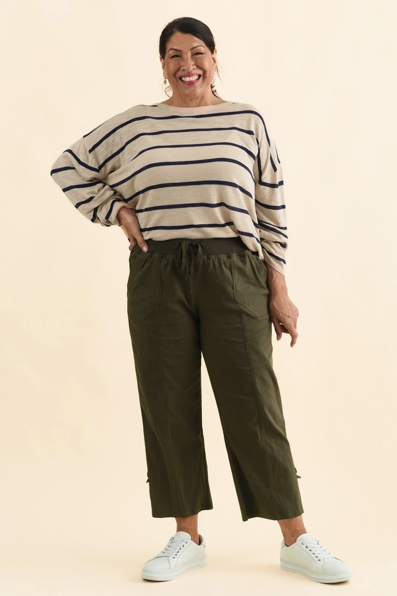 Lindsay Khaki 7/8 Cargo Pants - Image 9