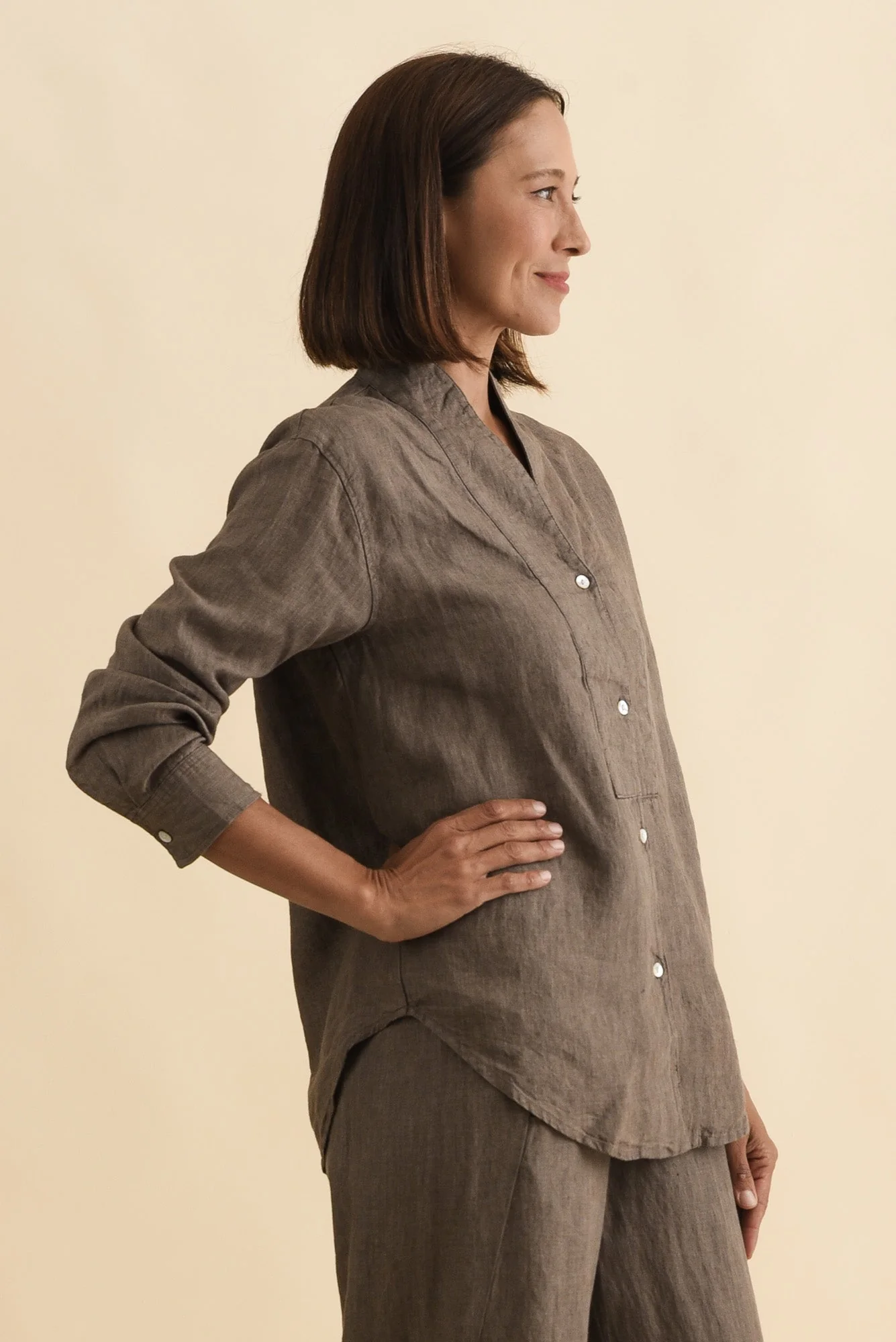 Liza Dark Taupe Linen Shirt - Image 3
