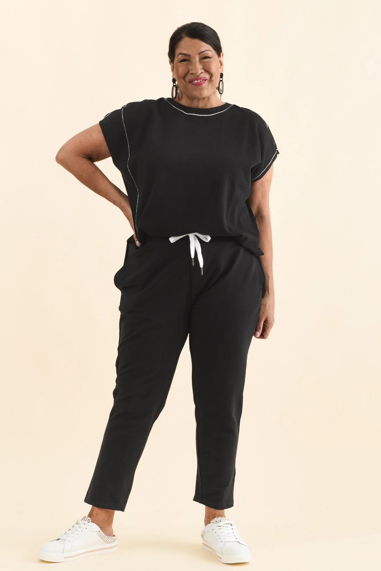 Lobby Black Cotton Relaxed Sweatpants - Image 8