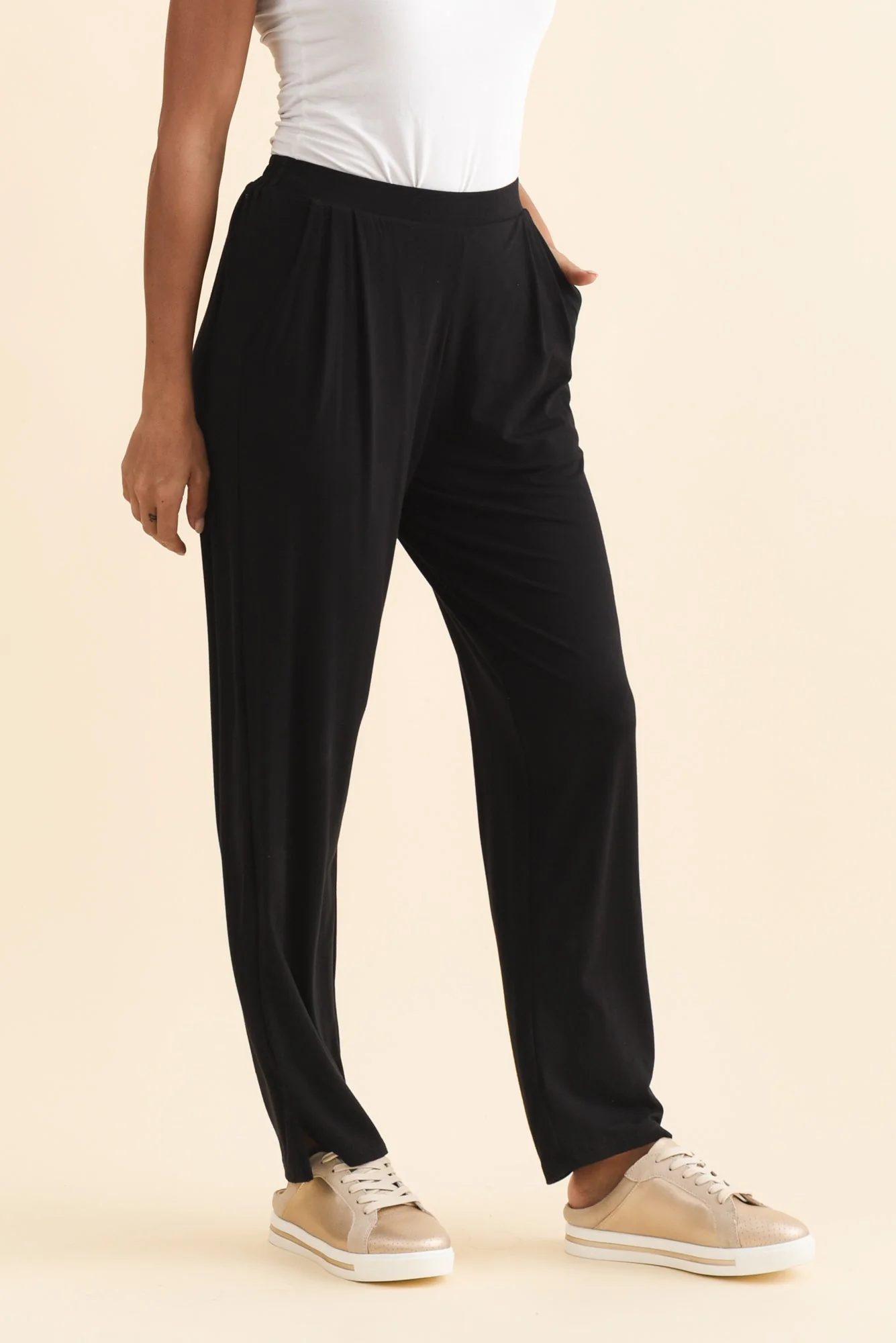 Lopez Black Pocket Pants - Image 3