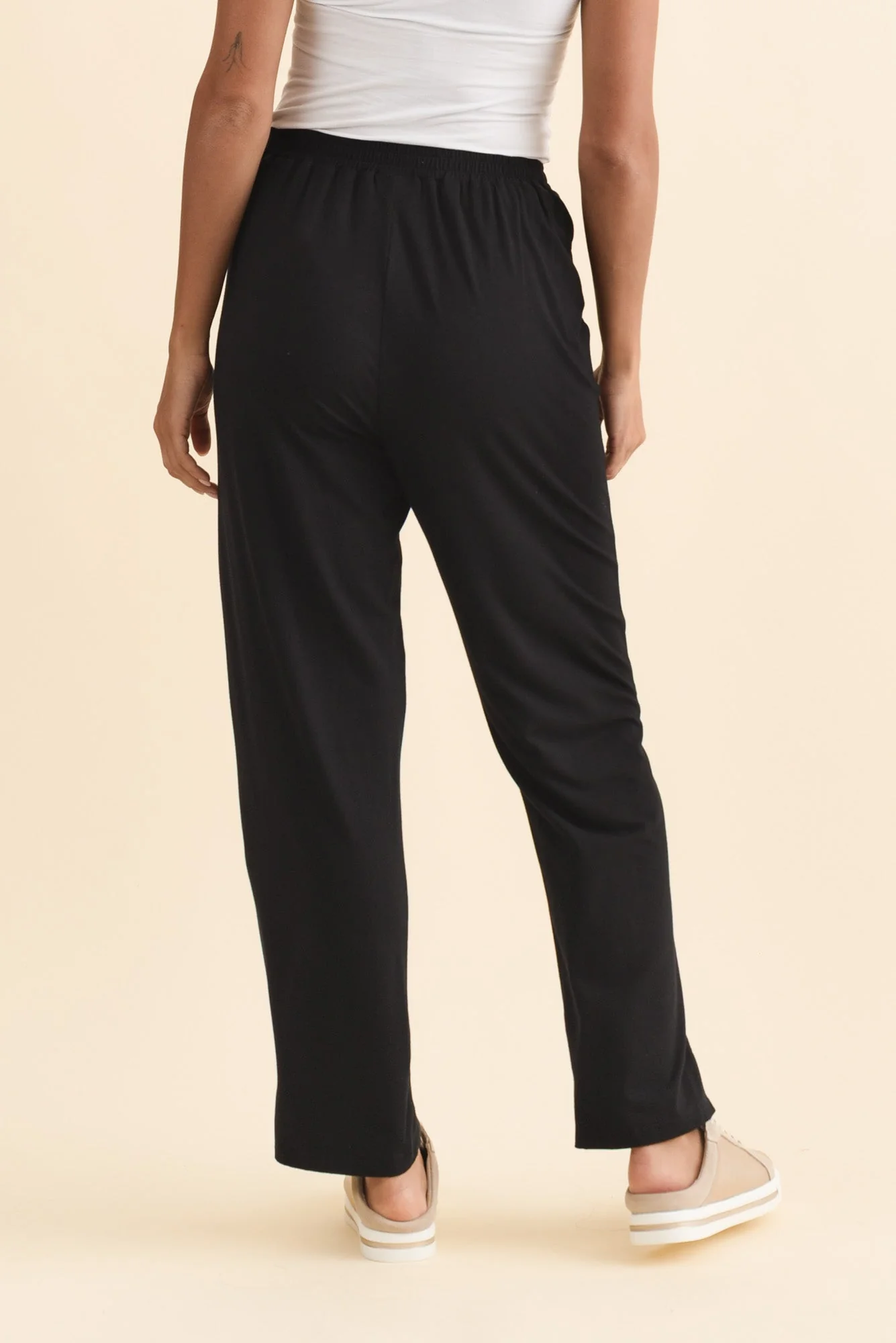 Lopez Black Pocket Pants - Image 4