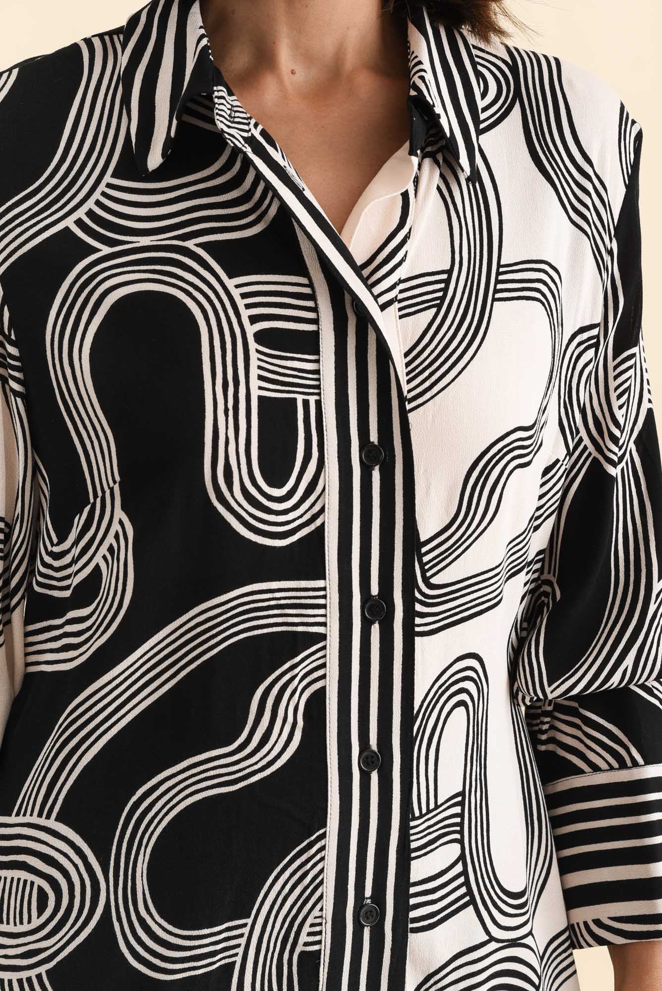 Lucy Black Contrast Collared Shirt - Image 5