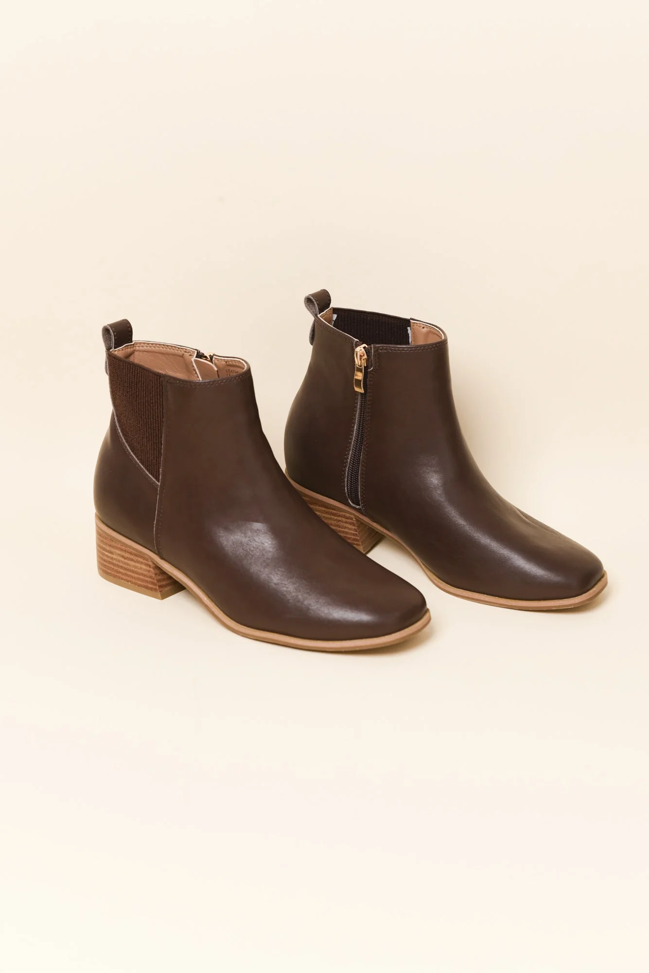 Lyra Chocolate Leather Heeled Boot - Image 2