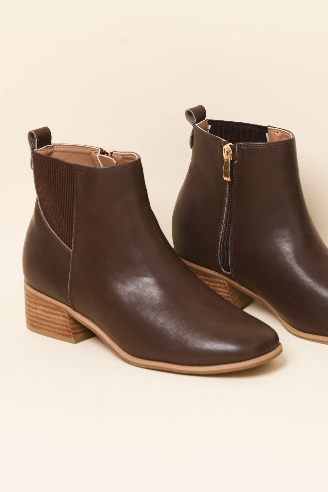 Lyra Chocolate Leather Heeled Boot - Image 4