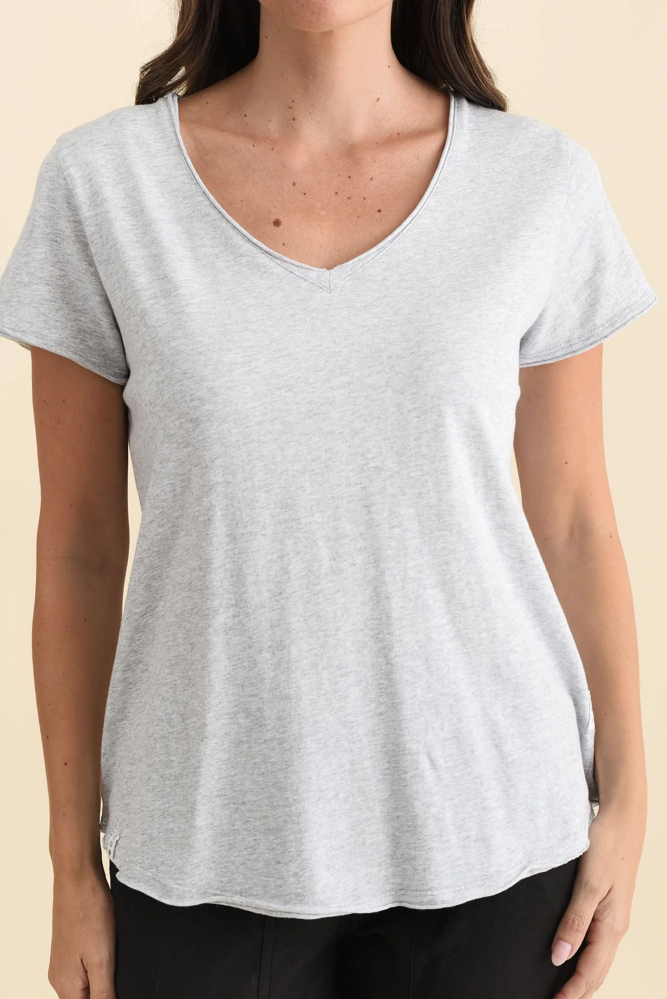Maggie Grey Cotton Vee Tee - Image 5