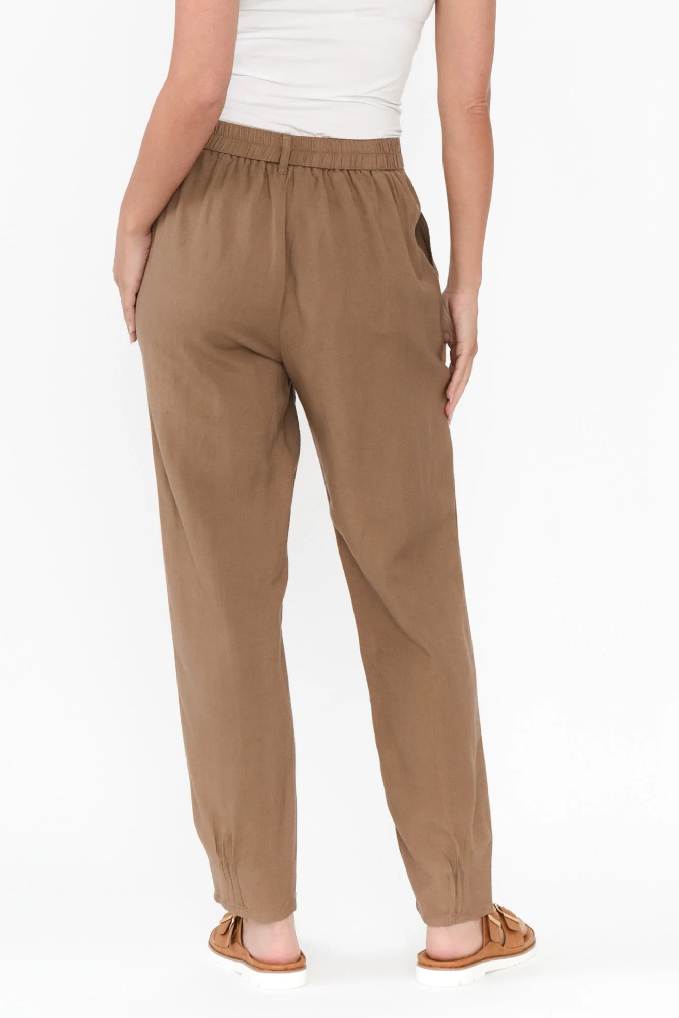 Manon Mocha Cropped Pants - Image 4