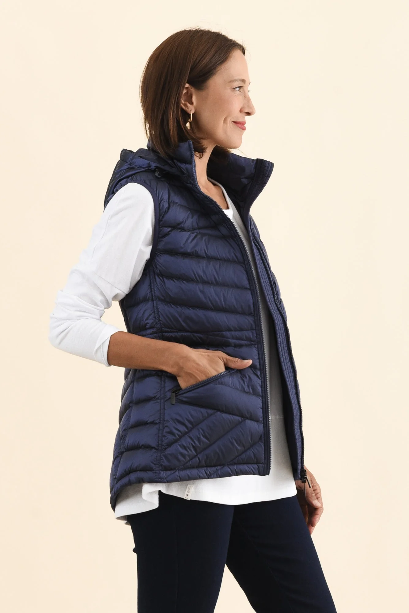 Maryclaire Navy Down Puffer Vest - Image 4
