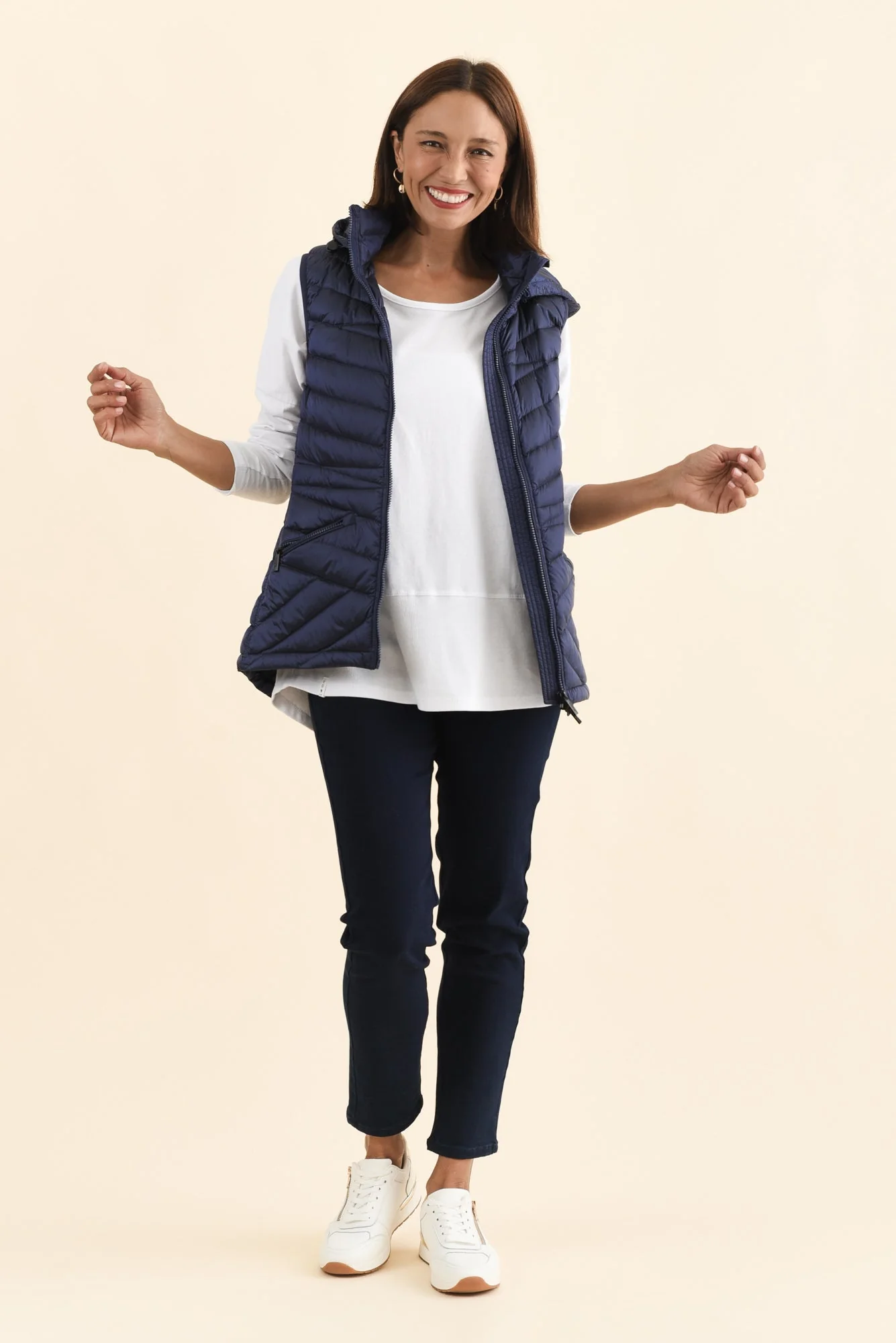 Maryclaire Navy Down Puffer Vest - Image 8