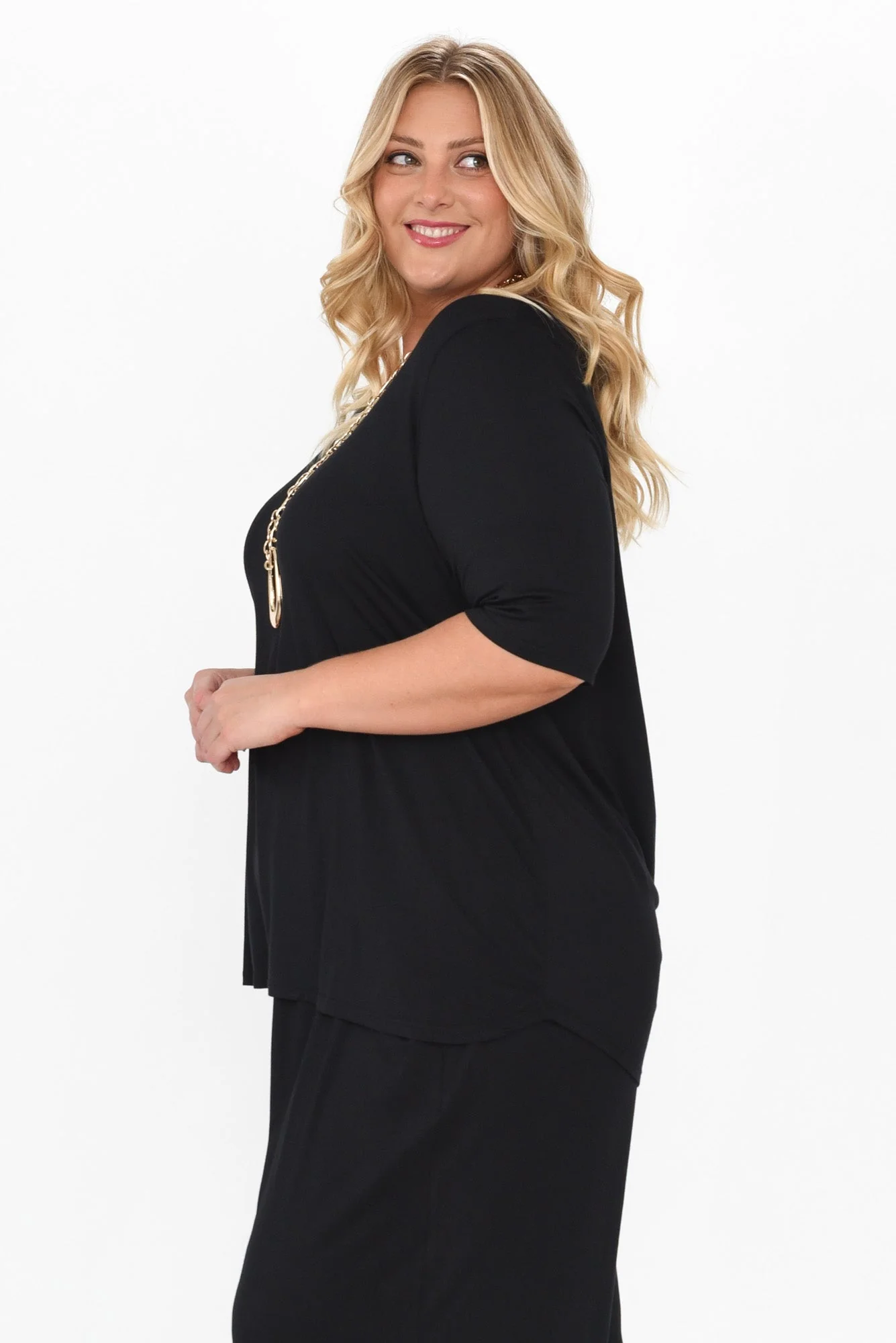 Maya Black Half Sleeve Tee - Image 10