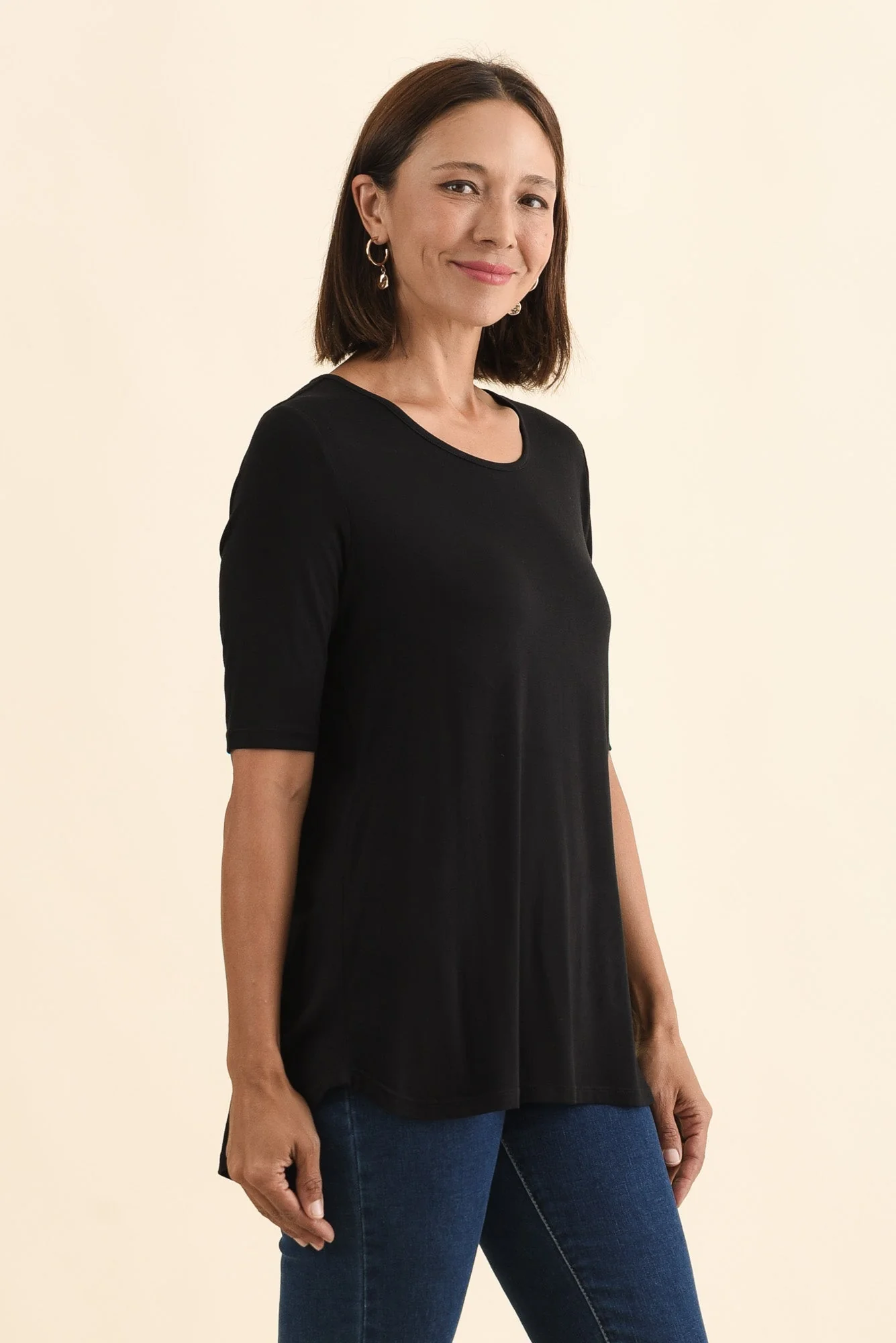 Maya Black Half Sleeve Tee - Image 4