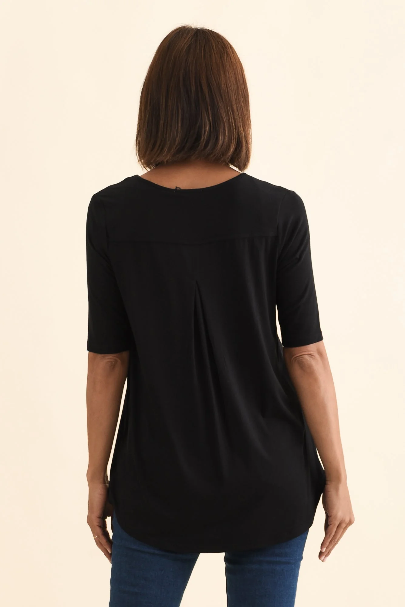 Maya Black Half Sleeve Tee - Image 5