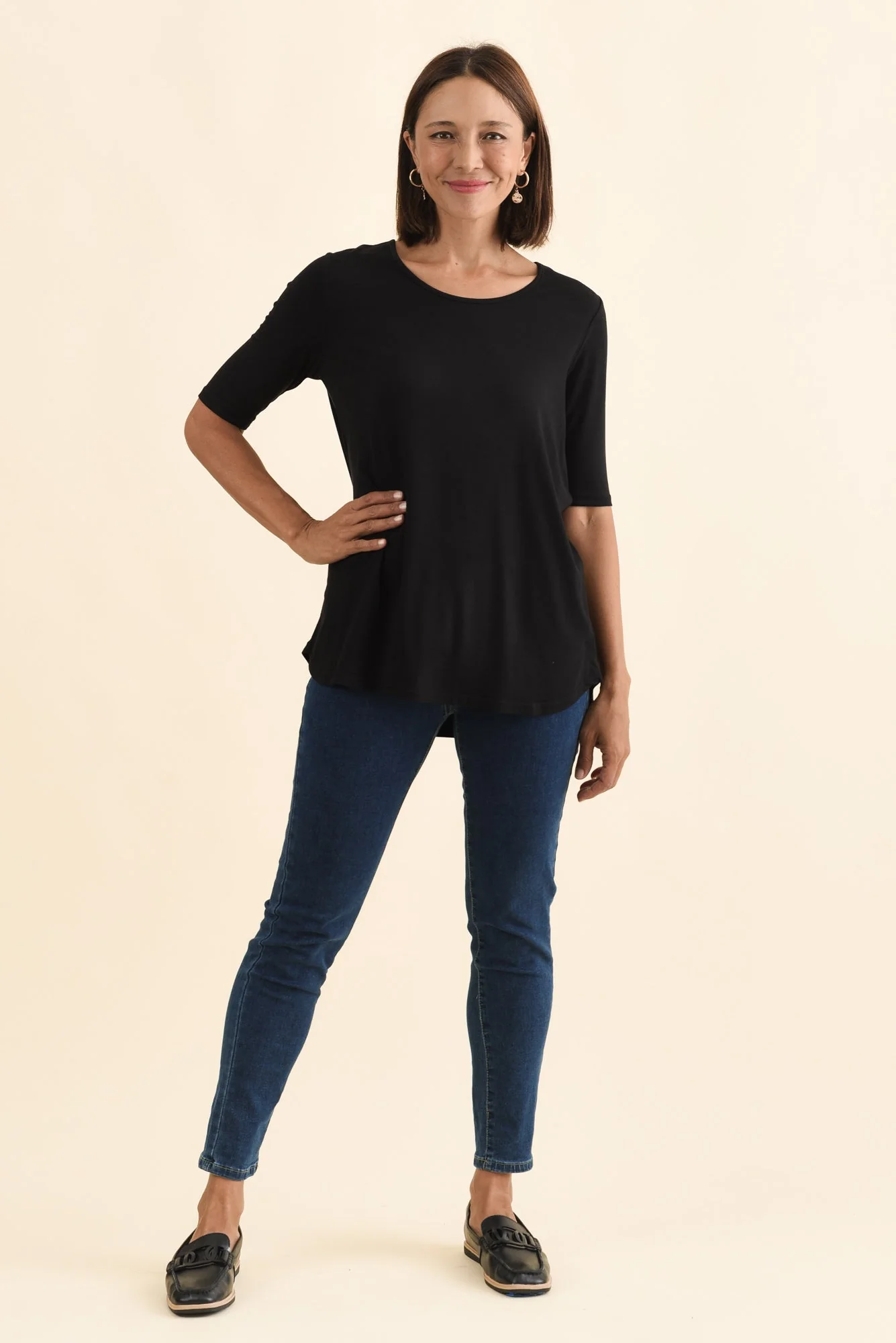 Maya Black Half Sleeve Tee - Image 7