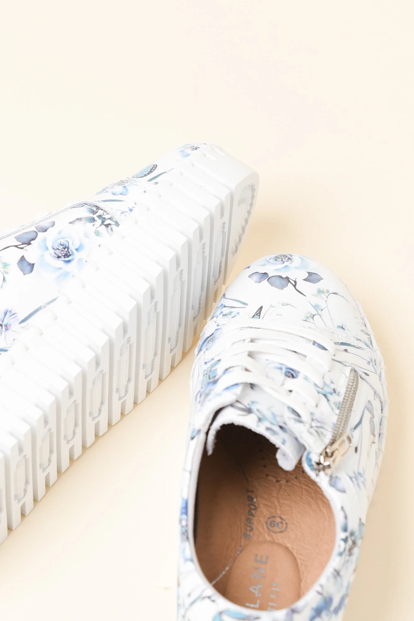Merusa Blue Floral Leather Platform Sneaker - Image 3