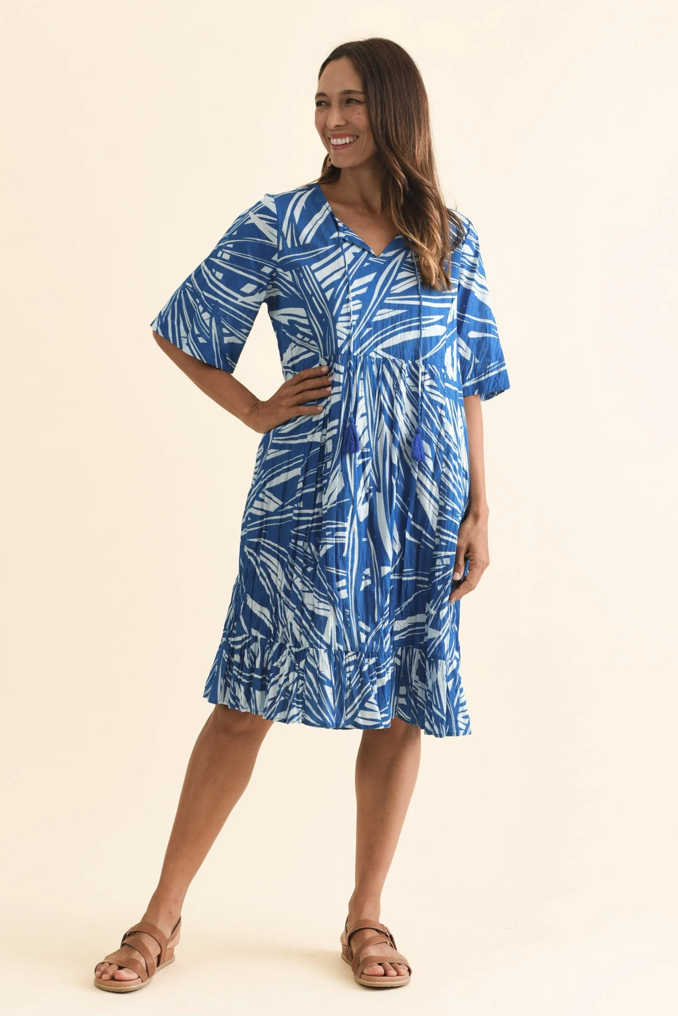 Mila Blue Leaf Crinkle Cotton Dress - Image 2