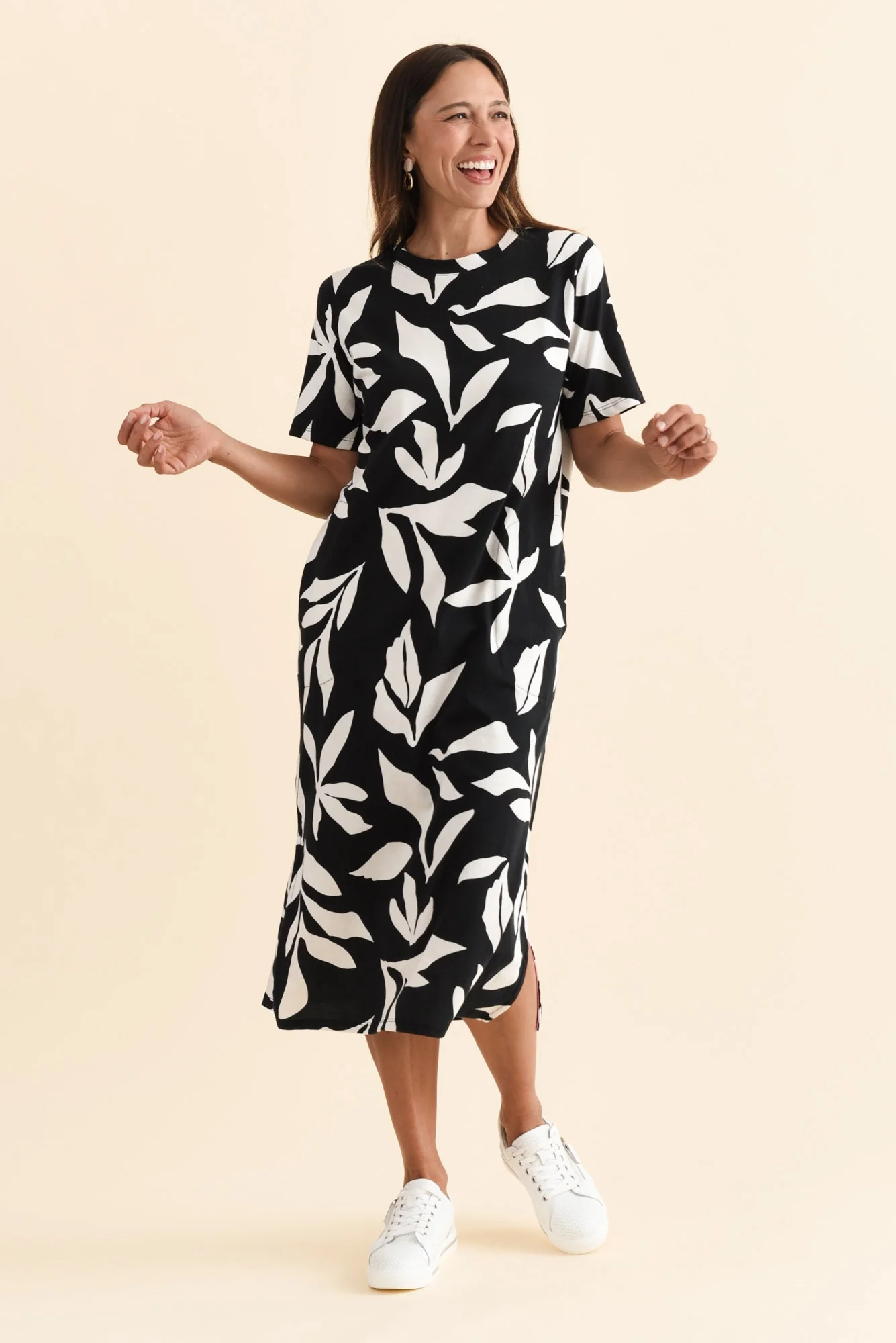Mimosa Black Leaf Cotton Tee Dress - Image 7