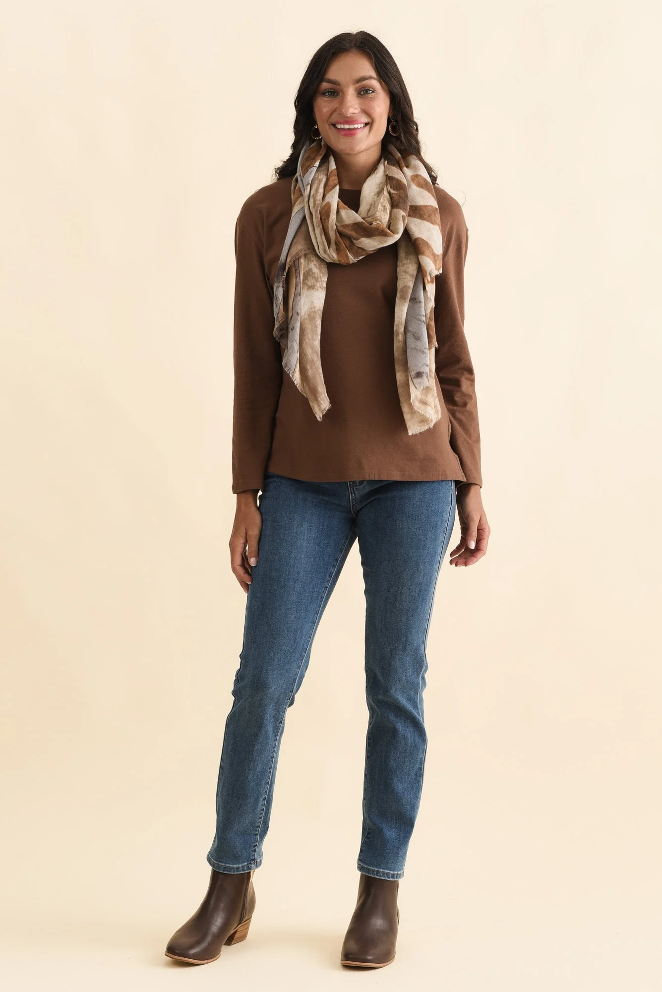 Moya Chocolate Hi Lo Top - Image 3