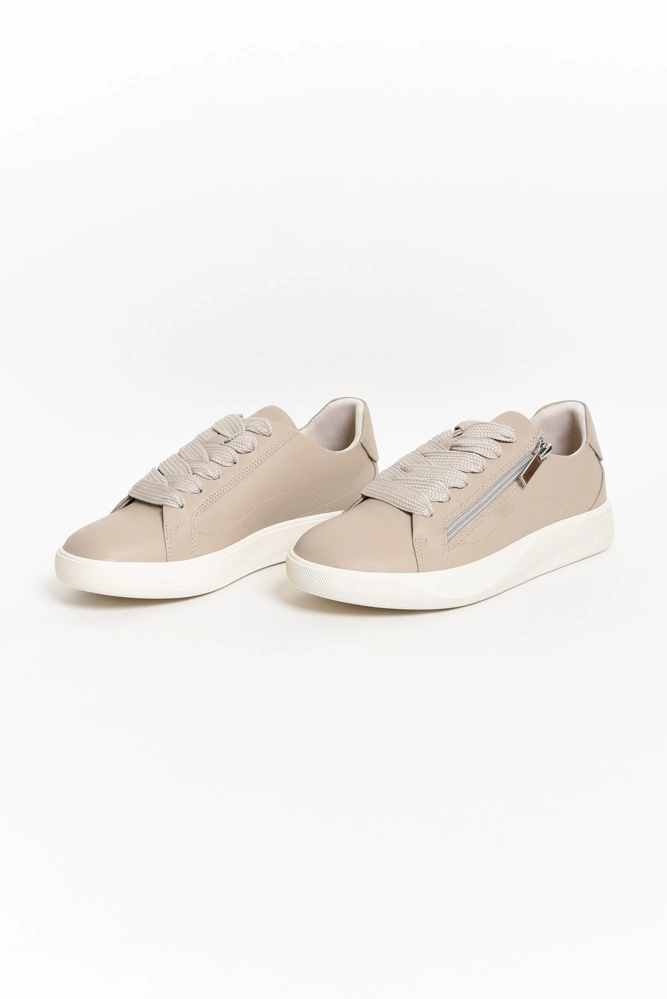 Noemi Grey Leather Zip Sneaker - Image 2