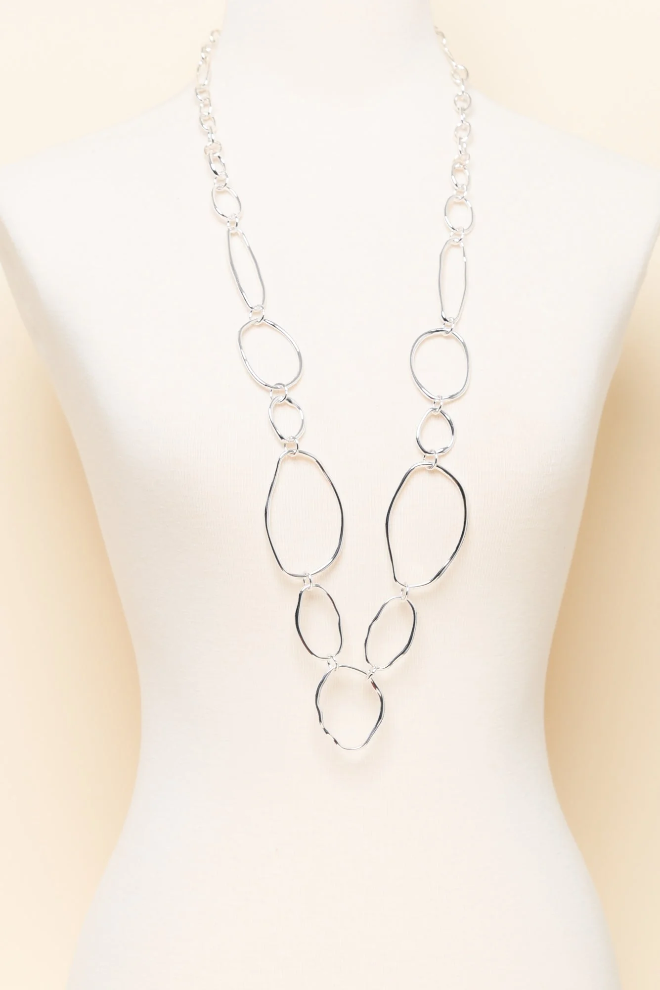 Nona Silver Circle Necklace - Image 2