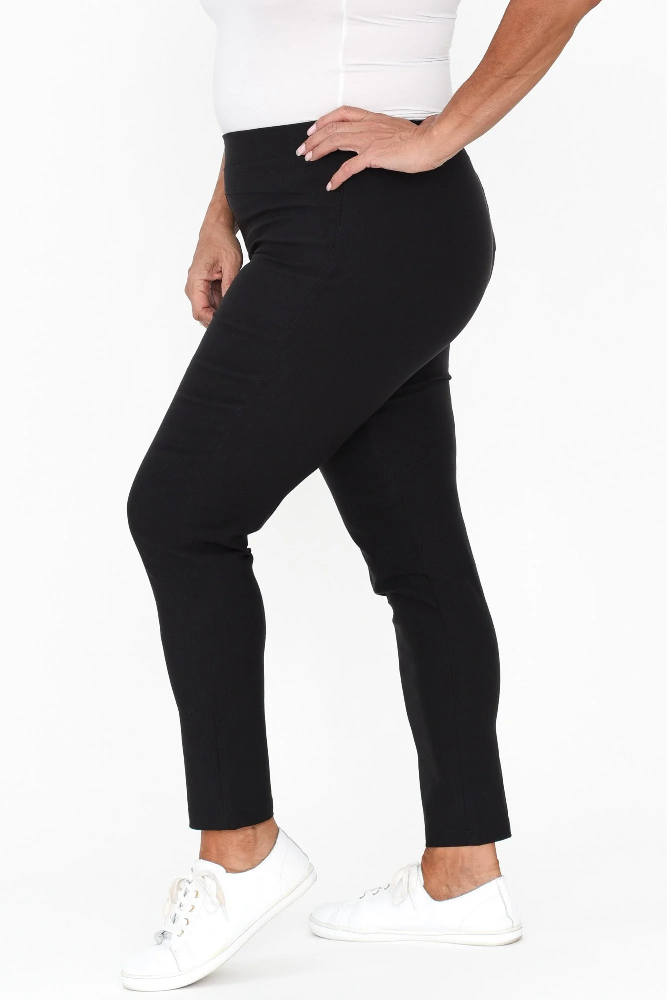 Olympia Black Straight 7/8 Pants - Image 8