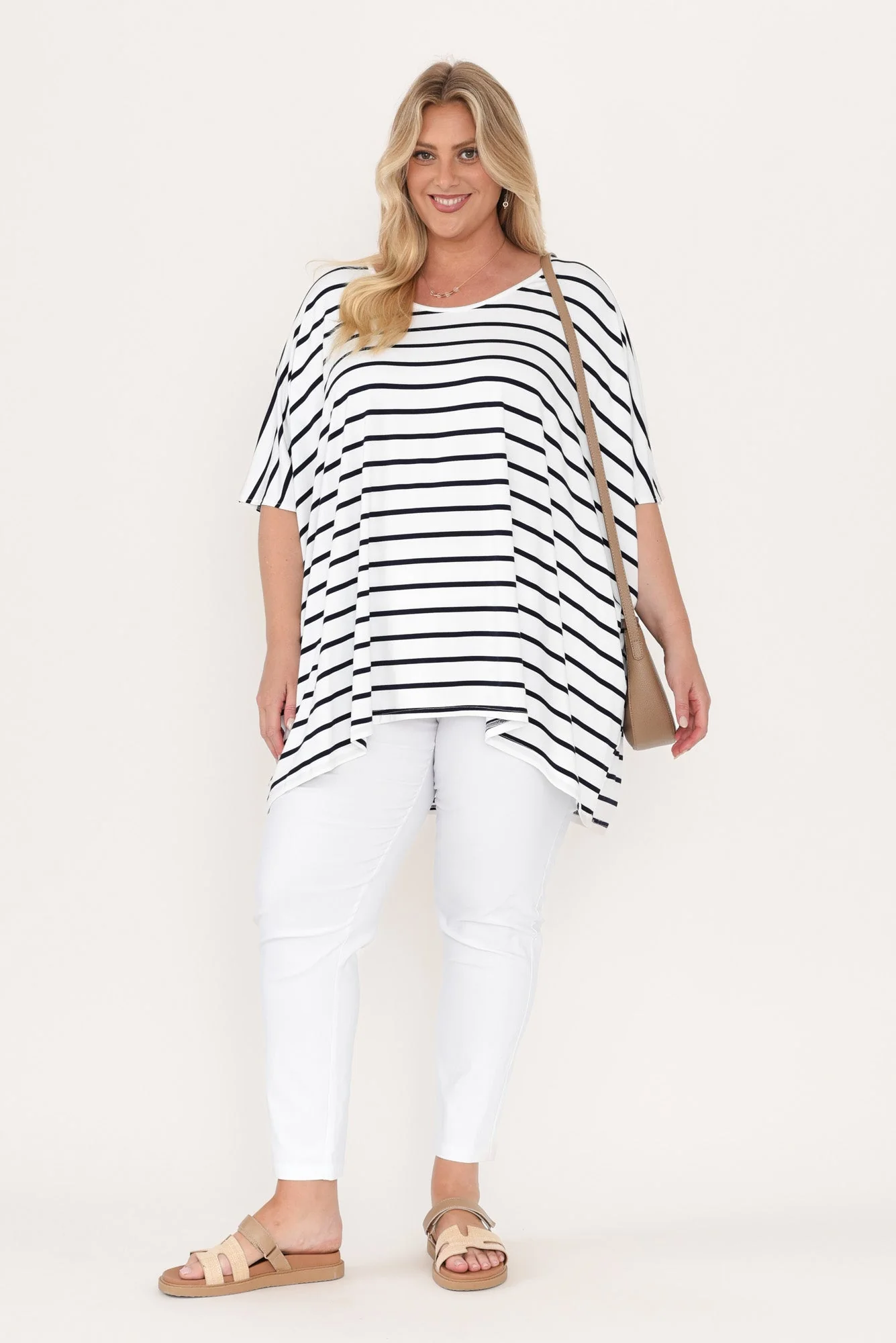 Olympia White Straight 7/8 Pants - Image 11