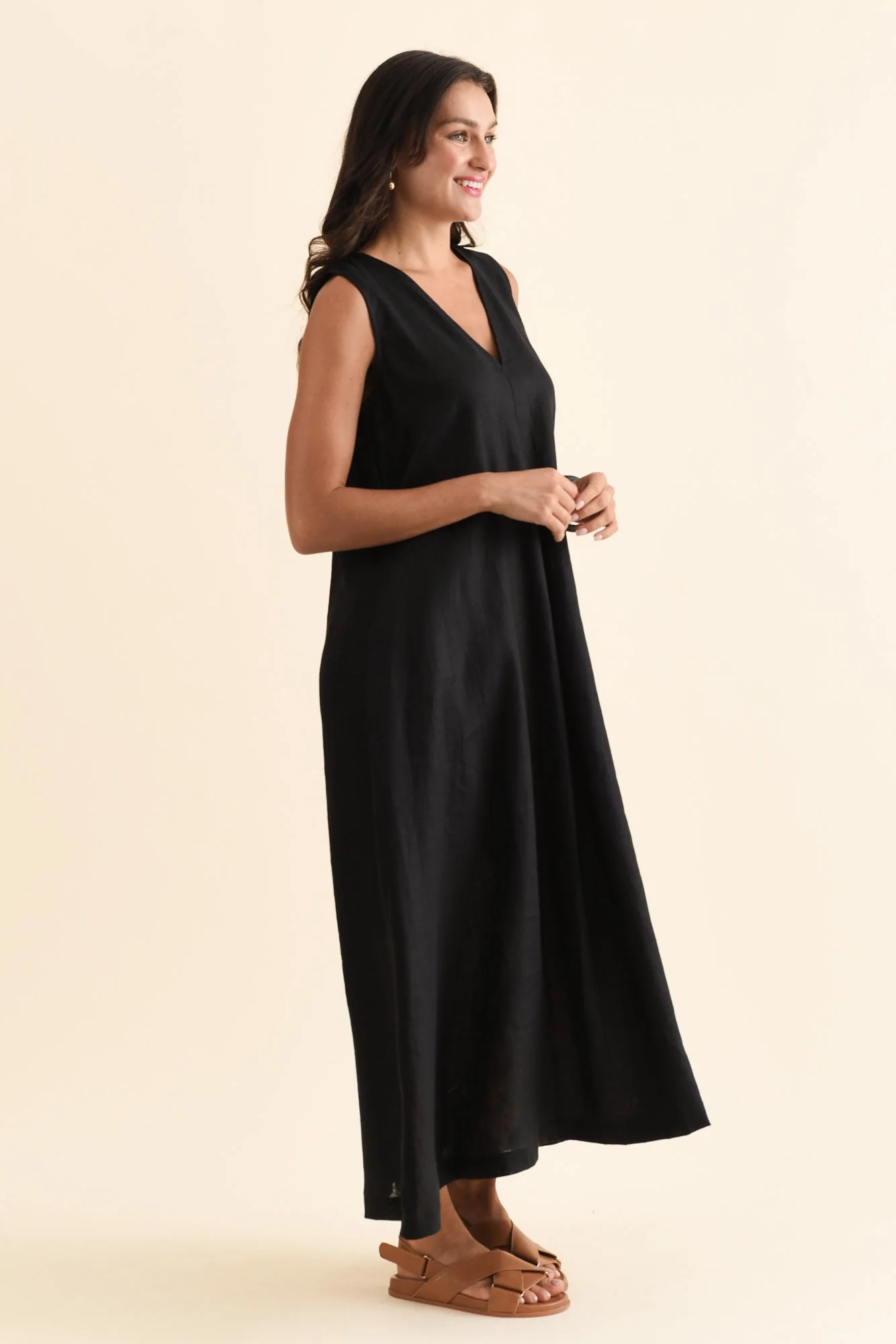 Phoebe Black Linen Midi Dress - Image 3