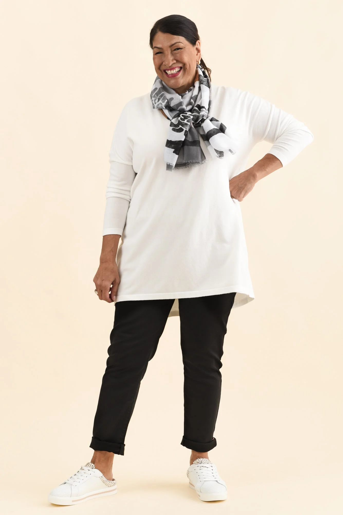 Piper White V Neck Knit Sweater - Image 9