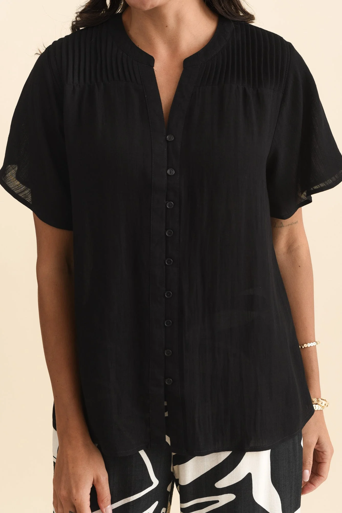Ponny Black Linen Blend Button Top - Image 5