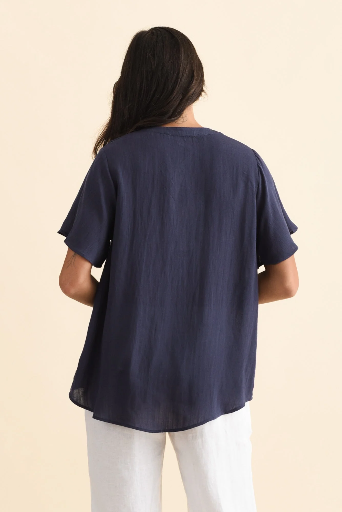 Ponny Navy Linen Blend Button Top - Image 4
