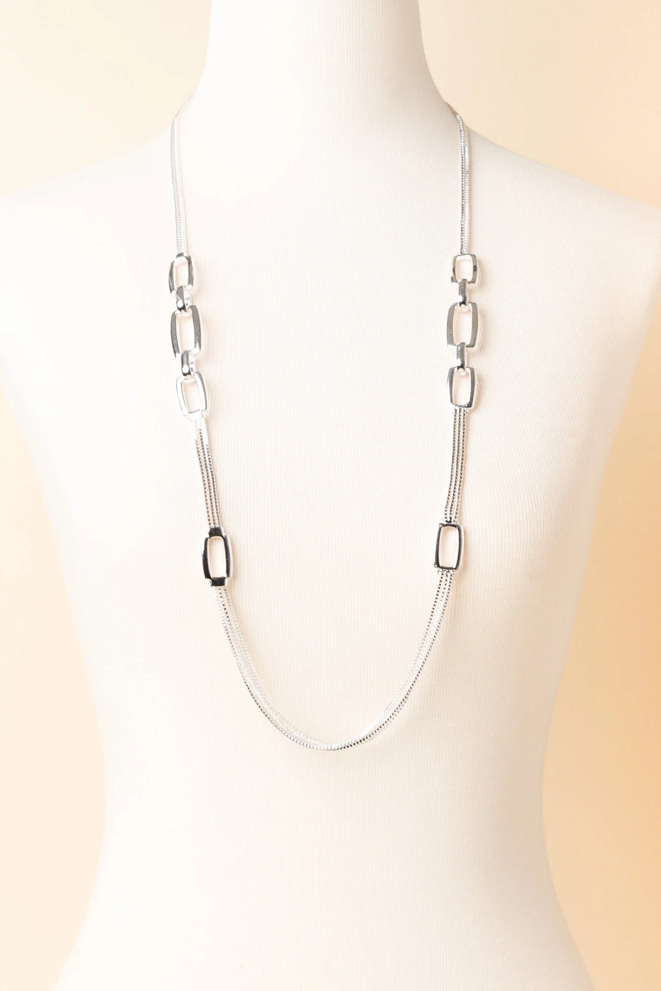 Protara Silver Rectangle Chain Necklace - Image 2