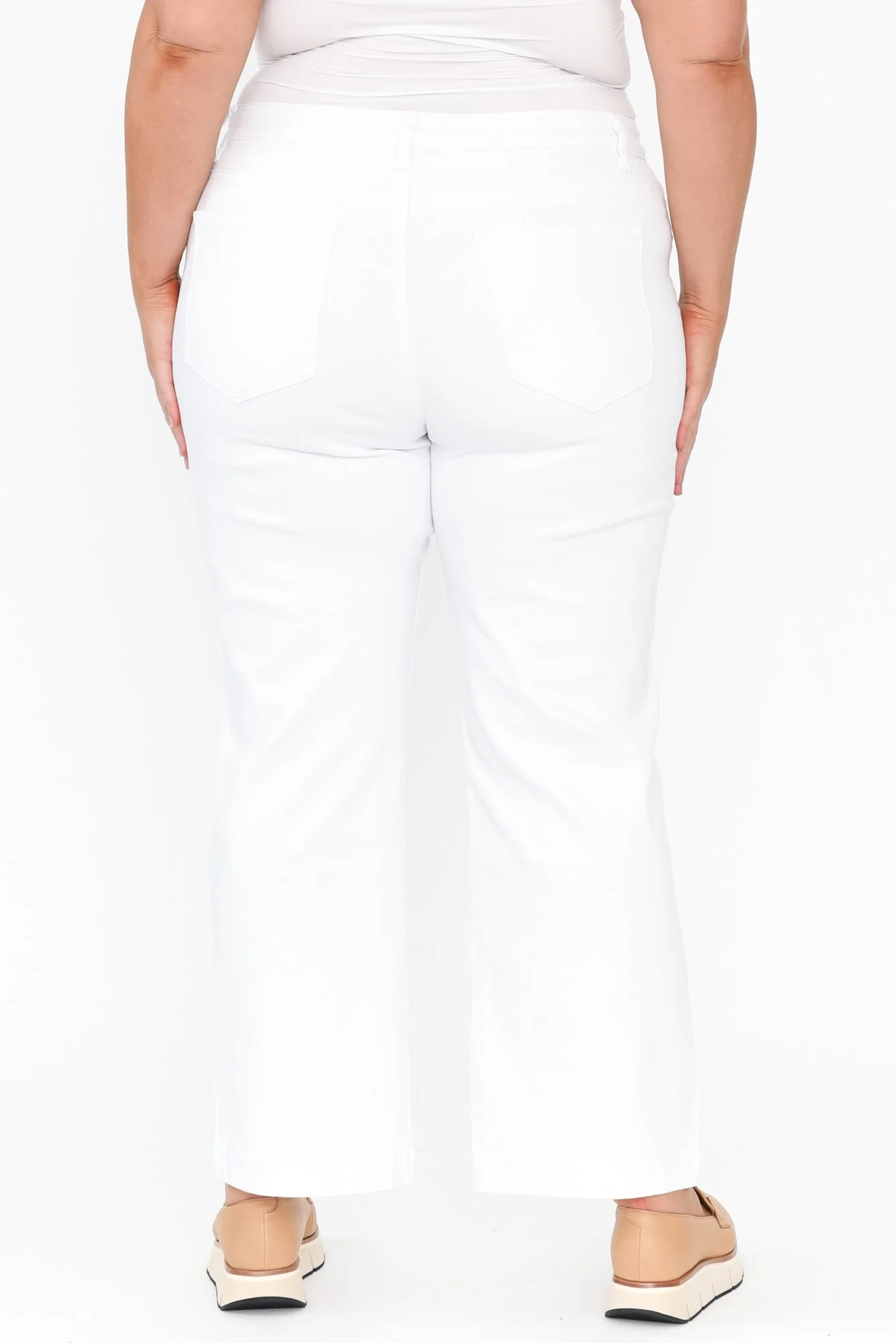 Retro White Wide Leg Jeans - Image 11